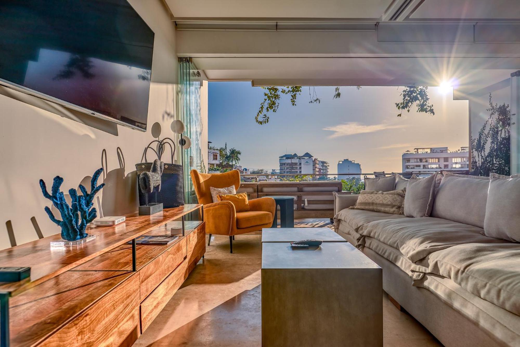 Ocean View Luxury - Walk To The Beach, Clubs And Restaurants Puerto Vallarta
