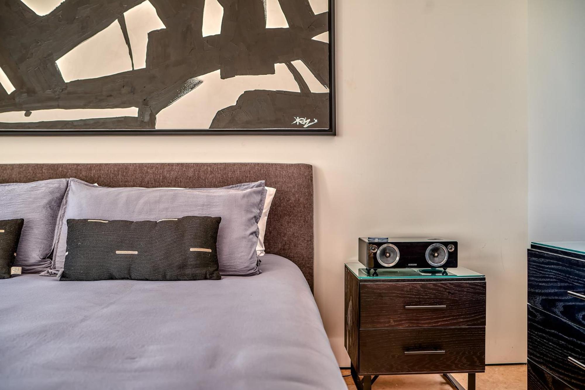 Ocean View Luxury - Walk To The Beach, Clubs And Restaurants Apartment *