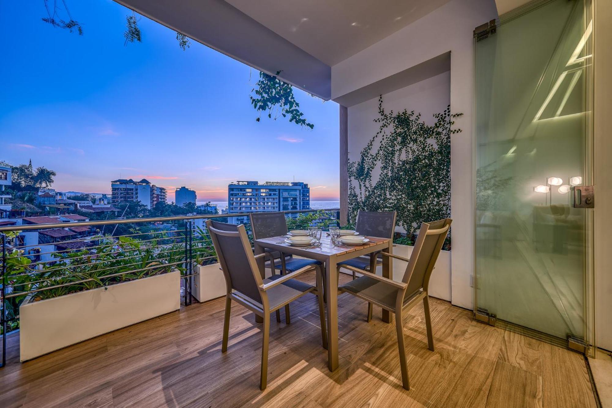 Ocean View Luxury - Walk To The Beach, Clubs And Restaurants Apartment Puerto Vallarta