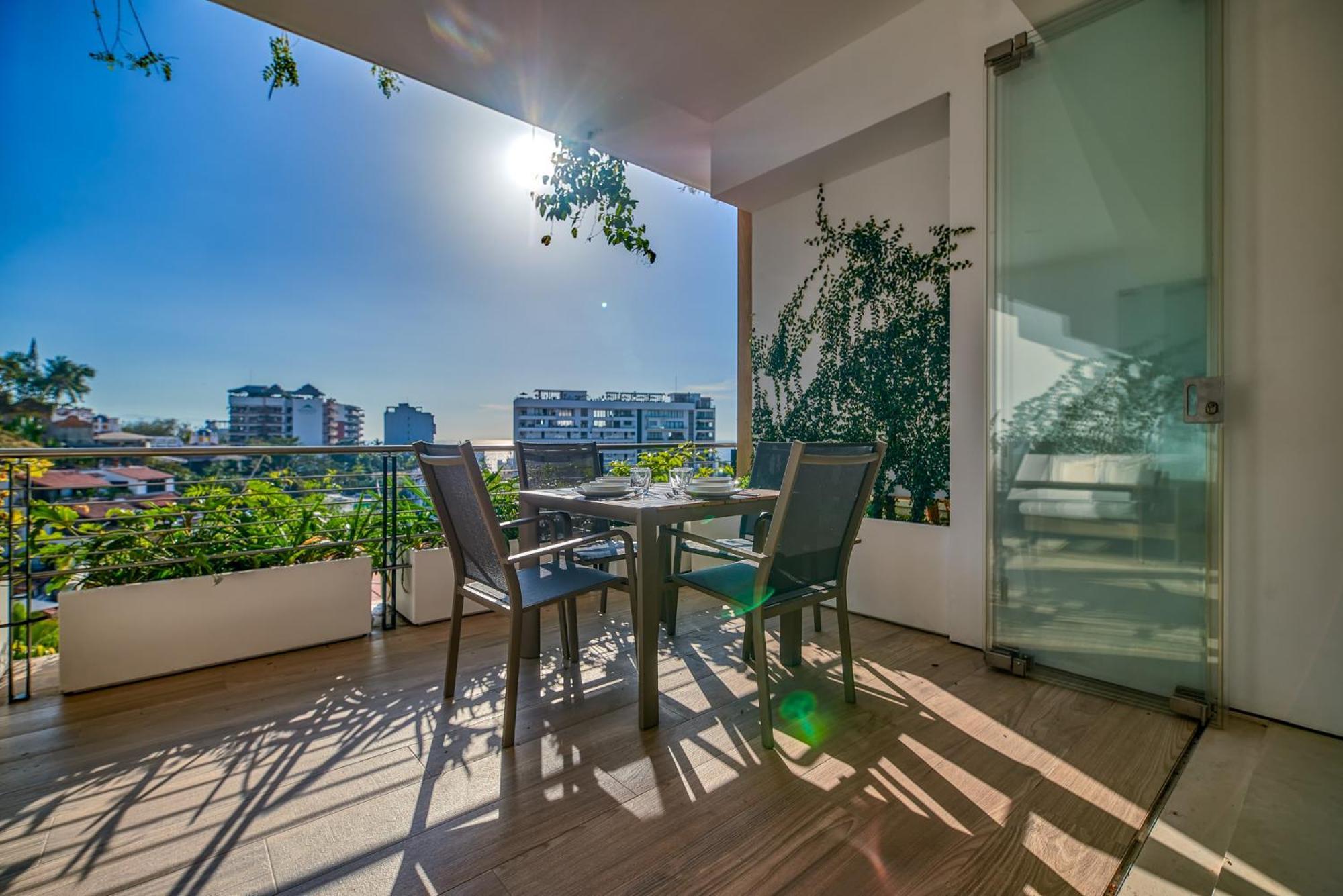 Ocean View Luxury - Walk To The Beach, Clubs And Restaurants Puerto Vallarta