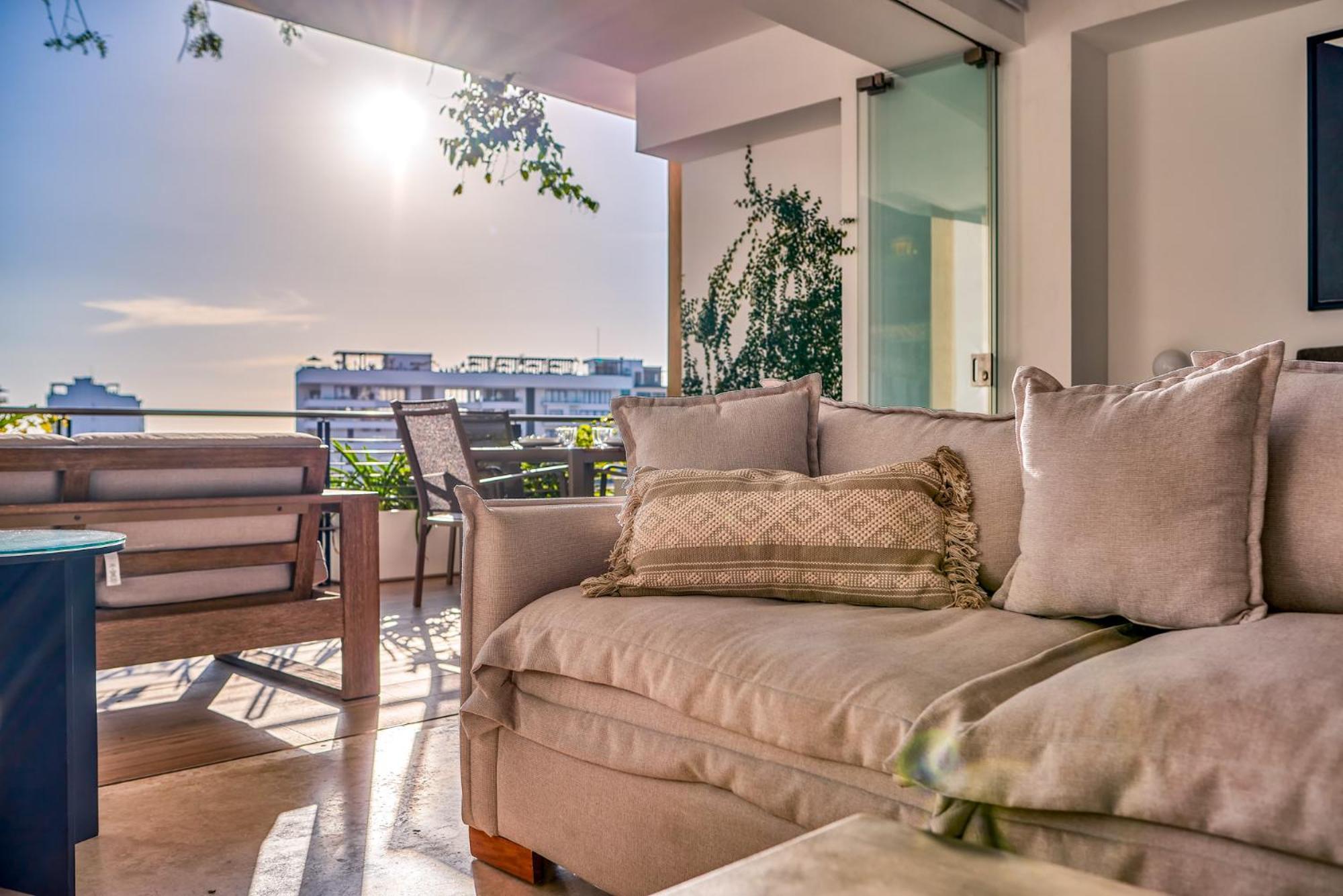 Apartment Ocean View Luxury - Walk To The Beach, Clubs And Restaurants