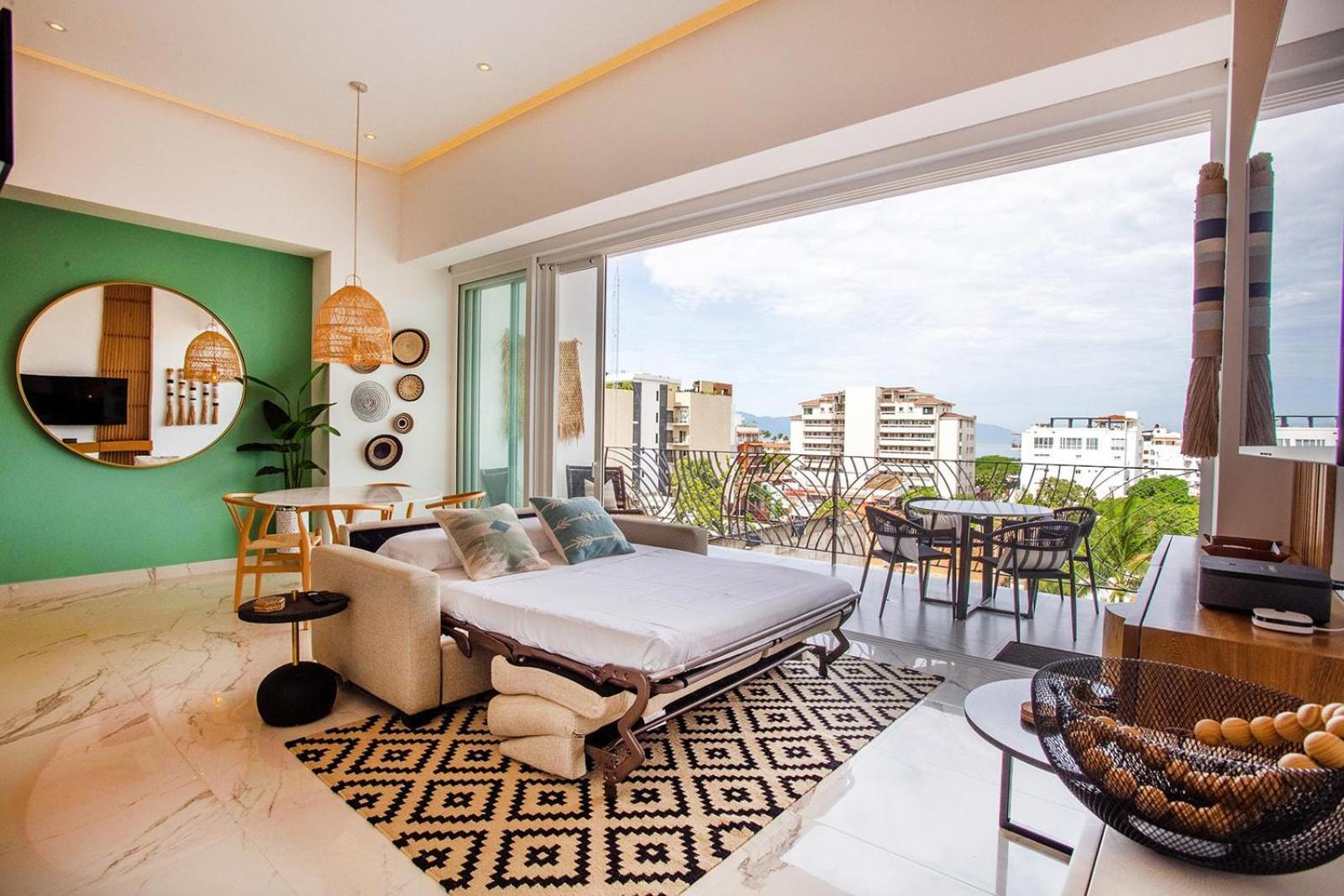 Boho 1 Bedroom With Pool, Gym, Hot Tub Holiday home Puerto Vallarta