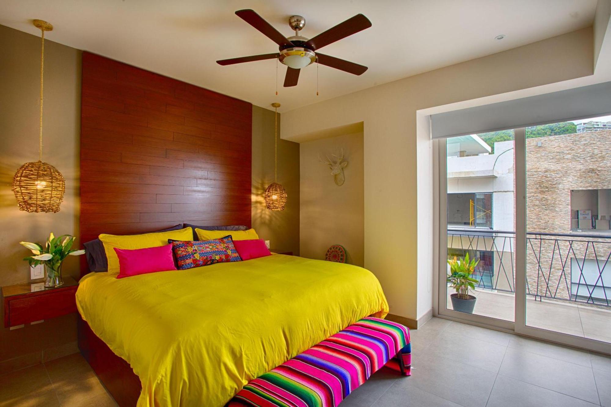 Spectacular Modern Mexican Condo, Pool & Gym *