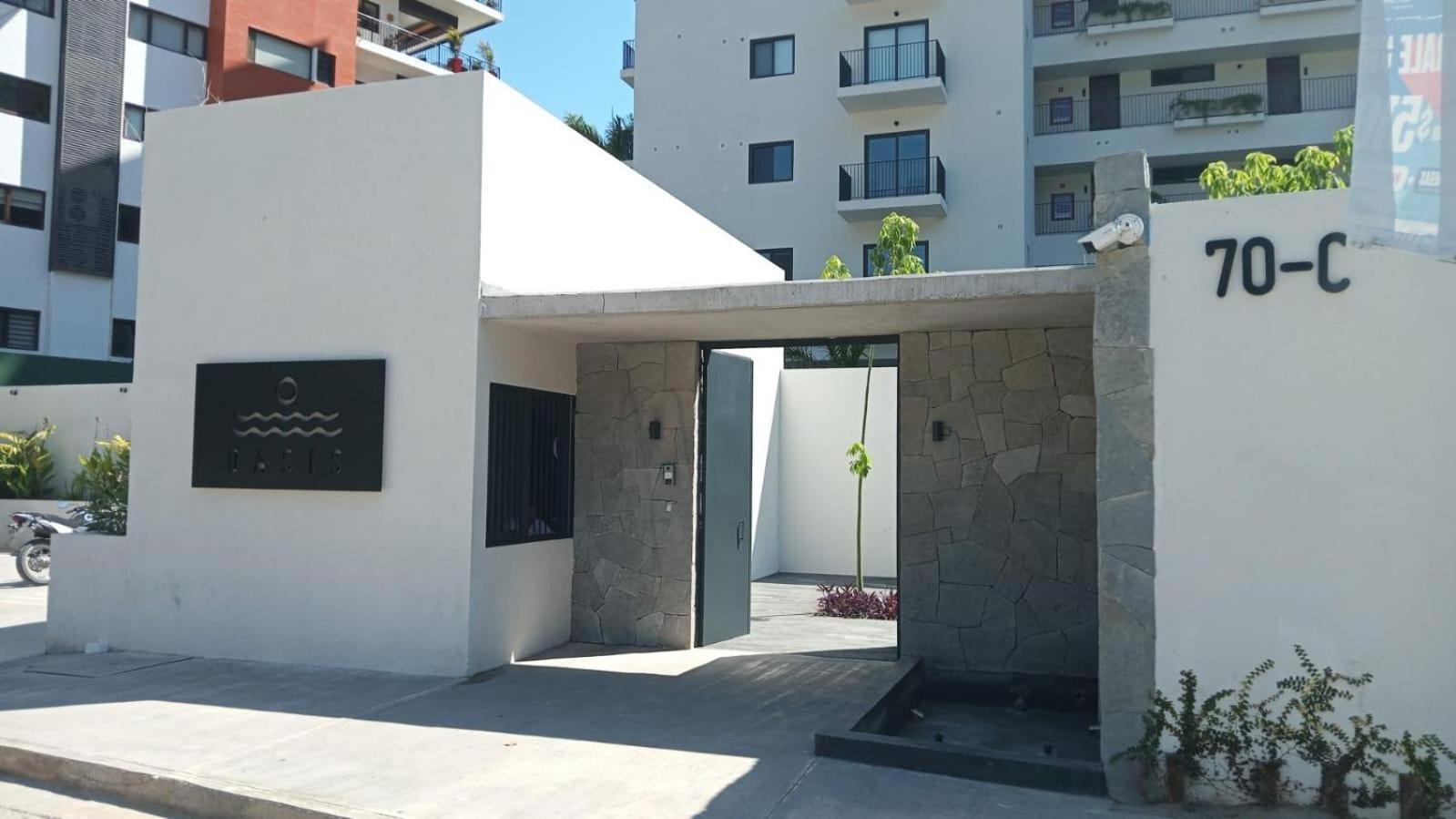 Holiday home Large Corner Balcony | Bar, Gym, In Romantic Zone