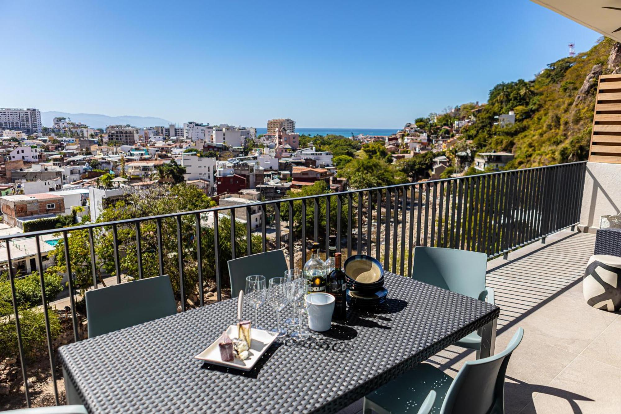 Large Corner Balcony | Bar, Gym, In Romantic Zone