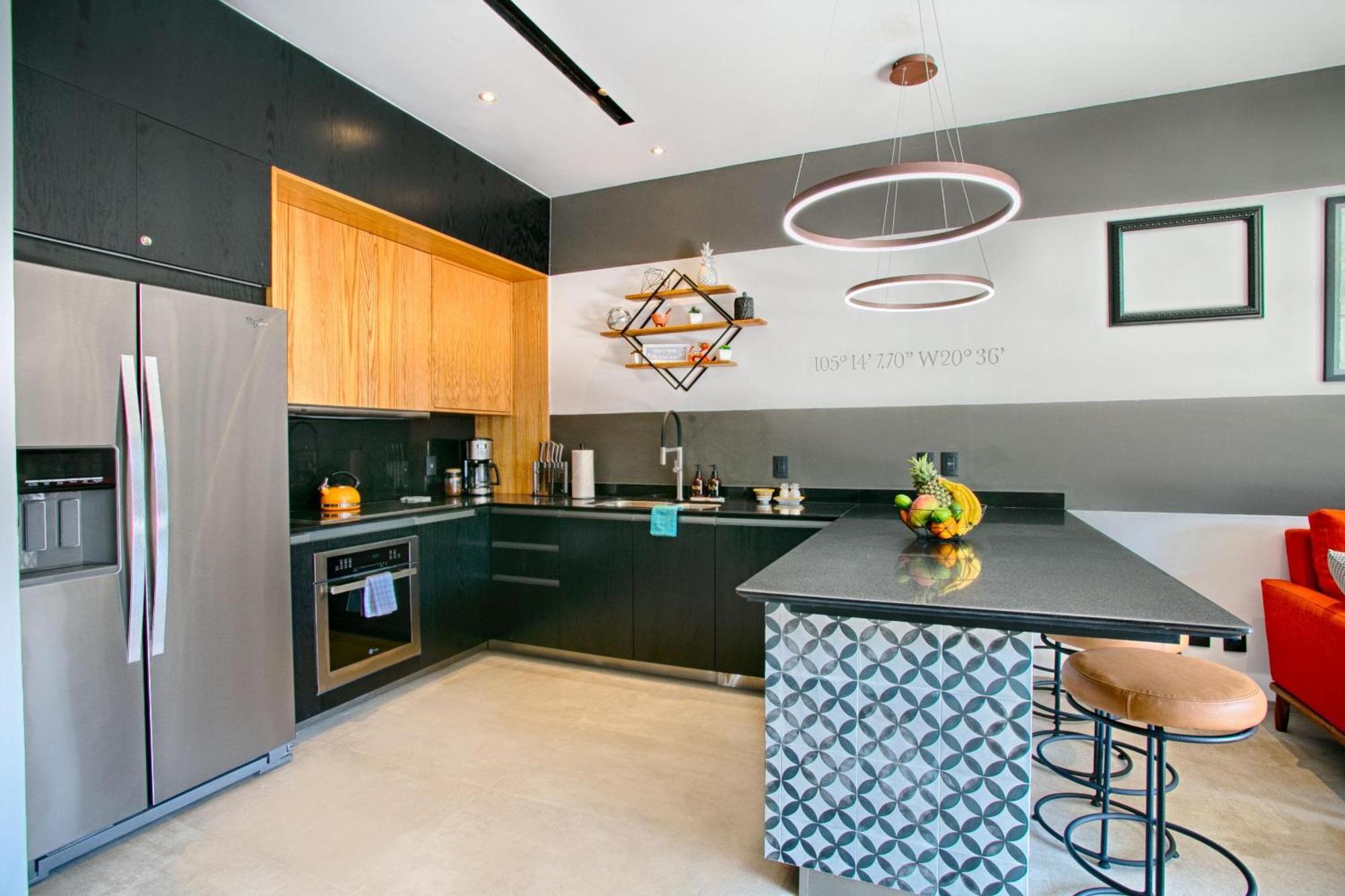 Holiday home Hgtv Funky Loft-style Condo, Mtn Views, Pool, Gym Puerto Vallarta