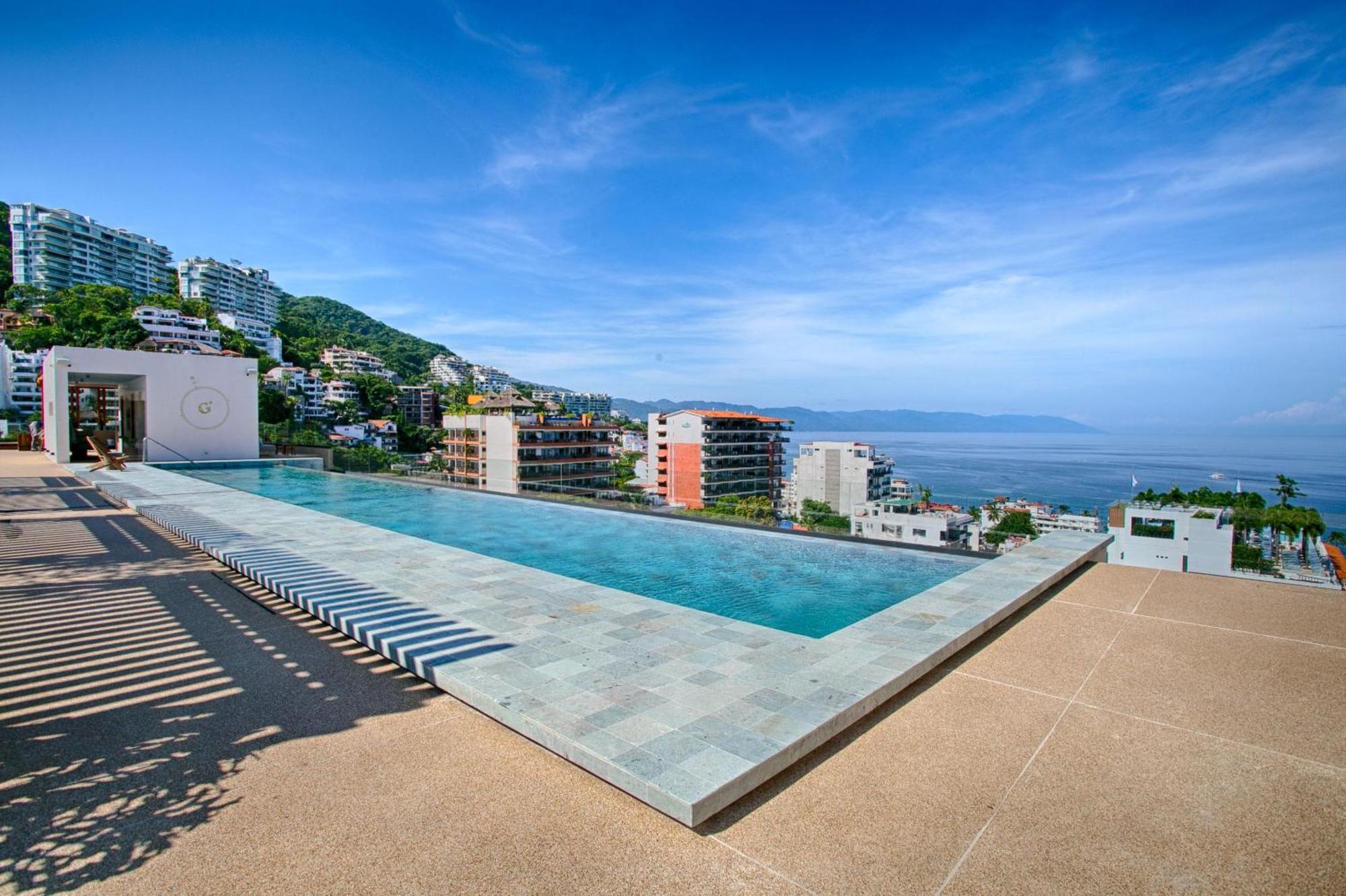 Hgtv Funky Loft-style Condo, Mtn Views, Pool, Gym *