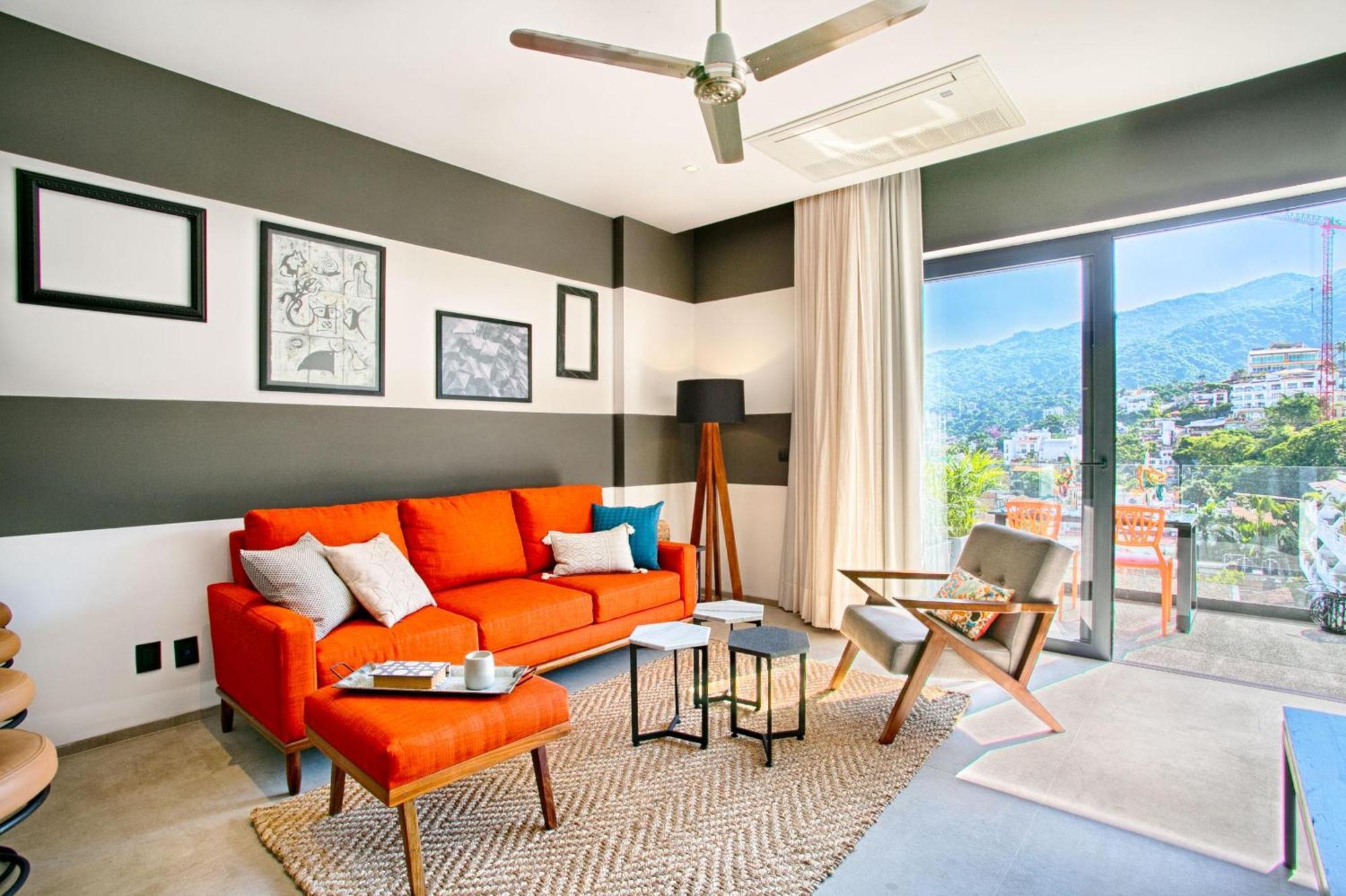 Hgtv Funky Loft-style Condo, Mtn Views, Pool, Gym Puerto Vallarta