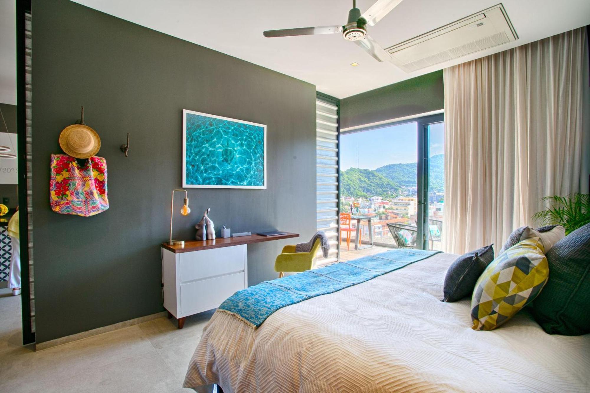 Holiday home Hgtv Funky Loft-style Condo, Mtn Views, Pool, Gym Puerto Vallarta