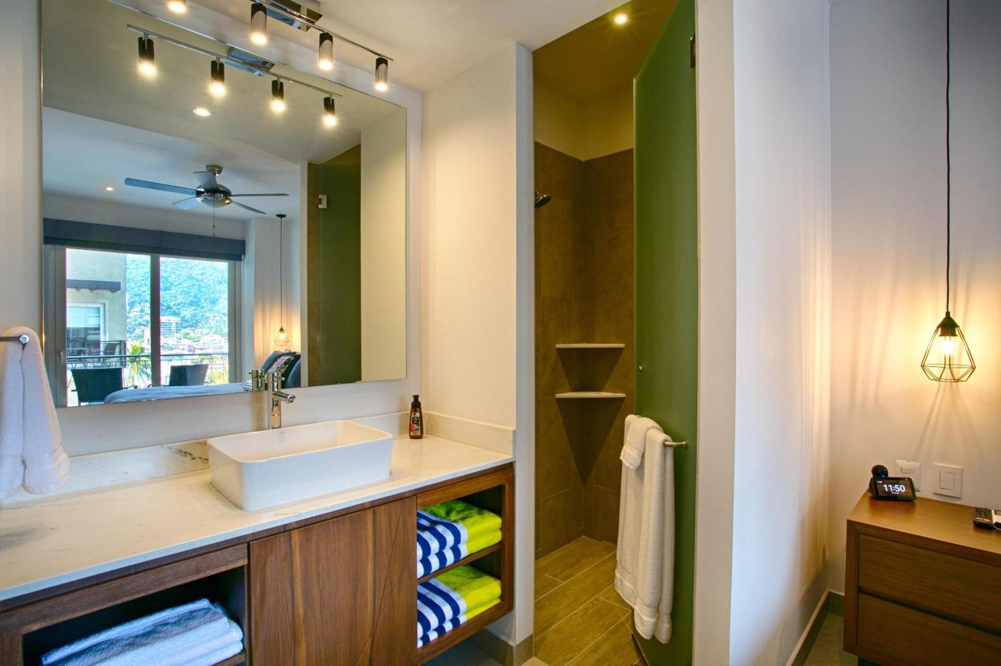 Holiday home Floor With Partial Ocean Views, Pools, Gym Puerto Vallarta