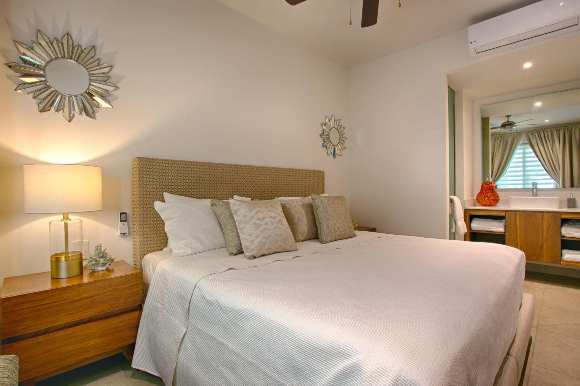 Modern Mexican With View, Pools And Gym Puerto Vallarta