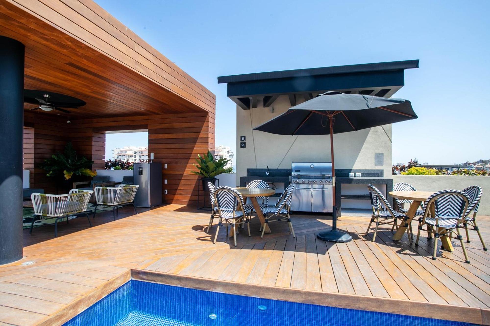 Holiday home Pavilion - 2 Pools, 2 Hot Tubs, Gym, Bbq