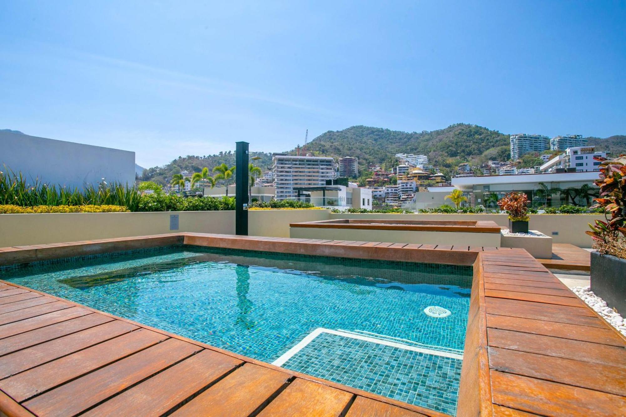 Holiday home Pavilion - 2 Pools, 2 Hot Tubs, Gym, Bbq