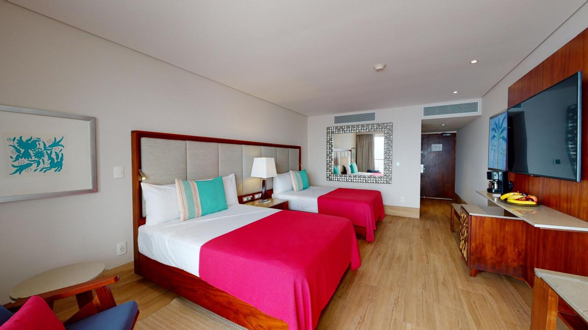 Grand Park Royal 5*
