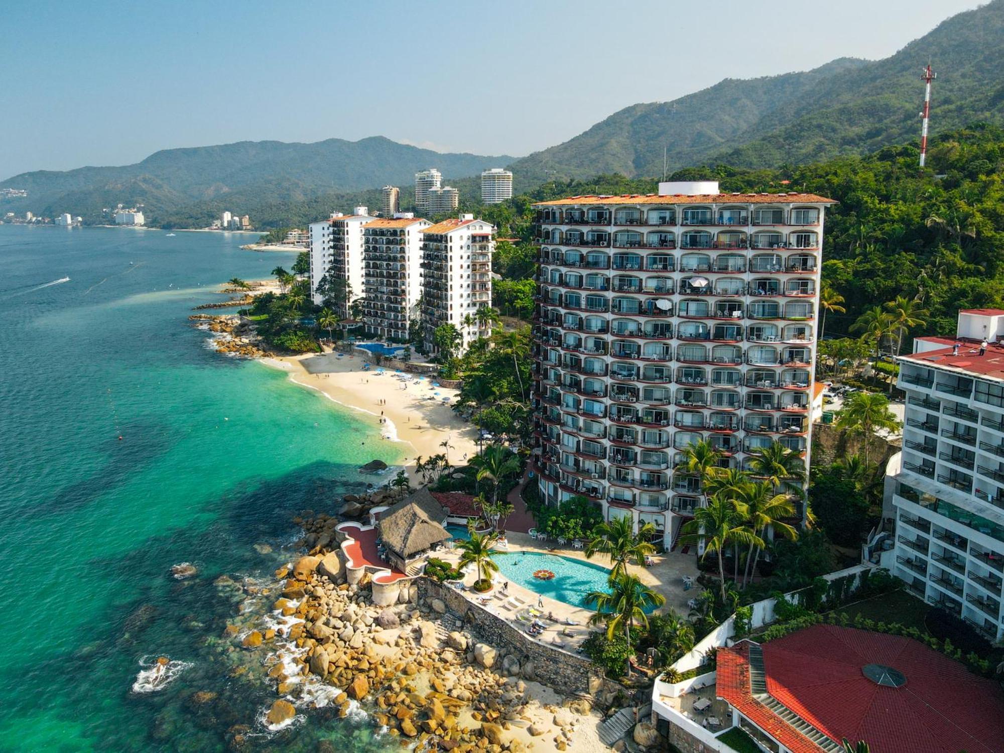 Ocean Front Penthouse Newly Renovated, Sleeps 6, Casa Agua, Girasol * Puerto Vallarta
