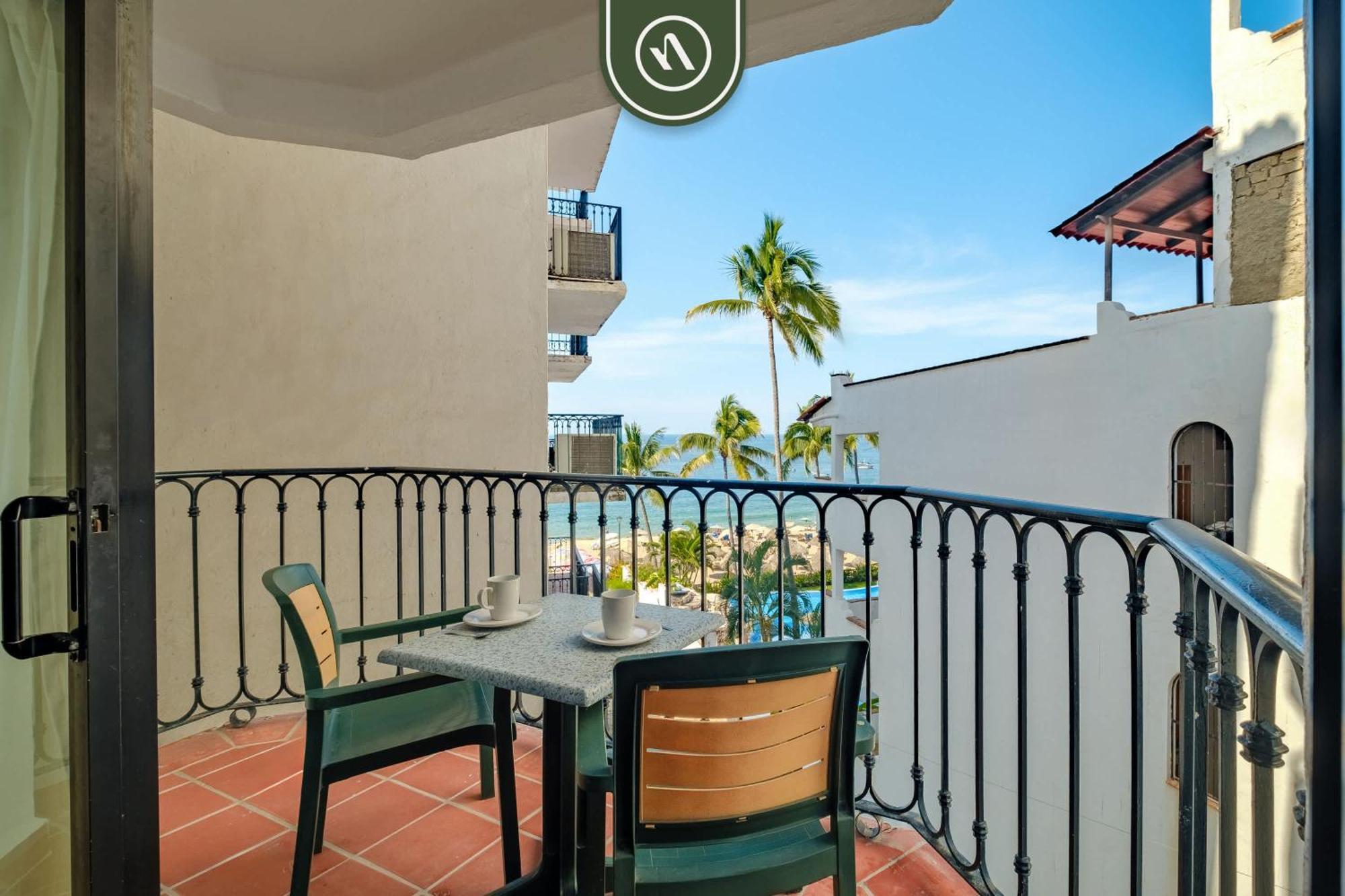 Apartment Amazing 1 Bedroom - Partial Oceanview - Pool