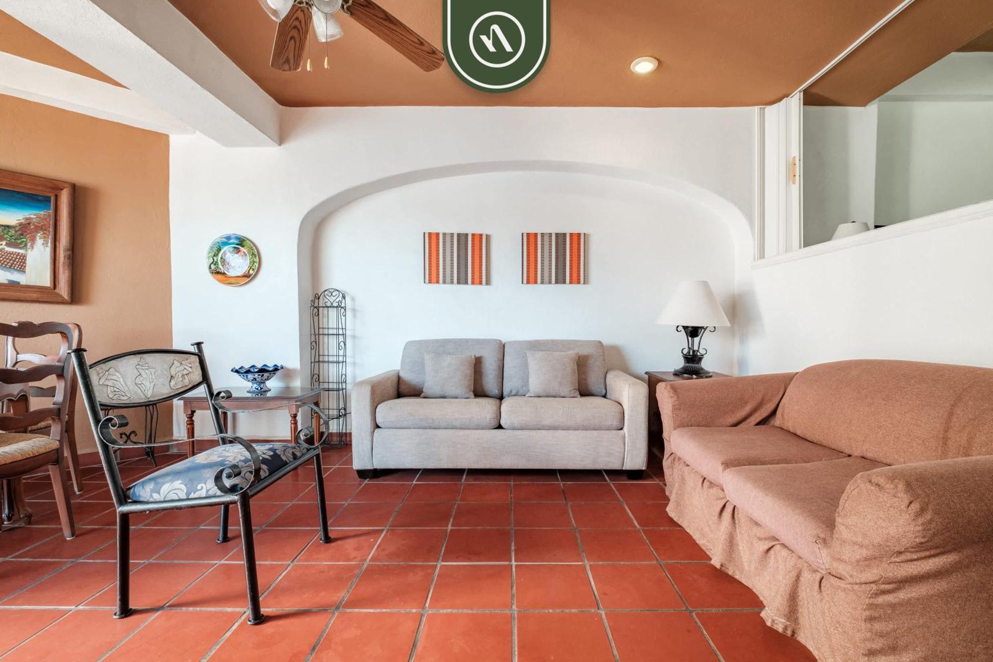 Amazing 1 Bedroom - Partial Oceanview - Pool Puerto Vallarta