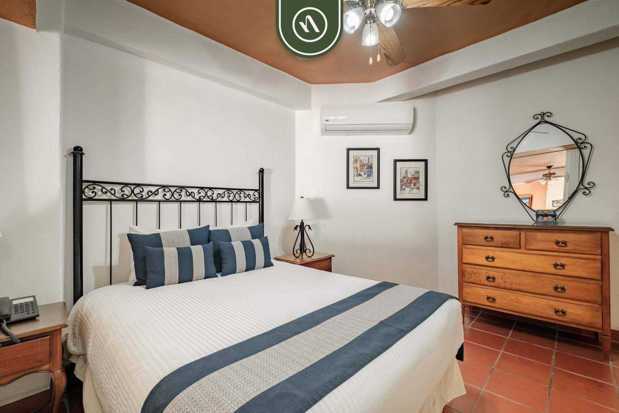 Amazing 1 Bedroom - Partial Oceanview - Pool