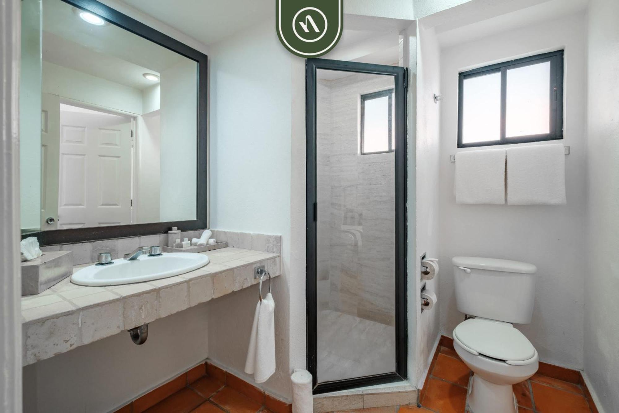 Amazing 2 Bedroom - Private Terrace - Pool Puerto Vallarta