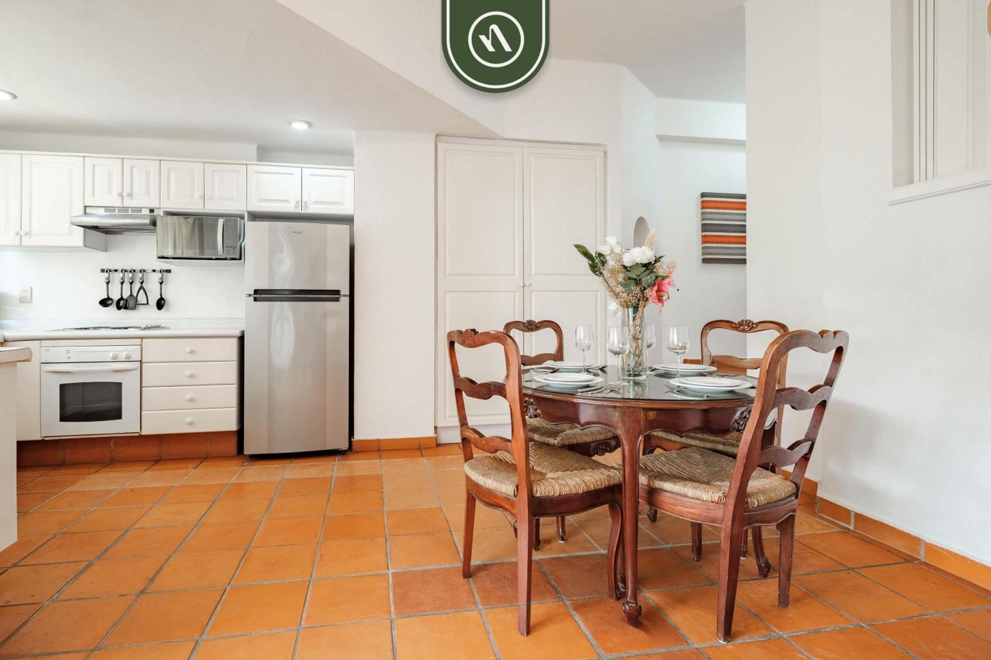 Amazing 2 Bedroom - Private Terrace - Pool Apartment