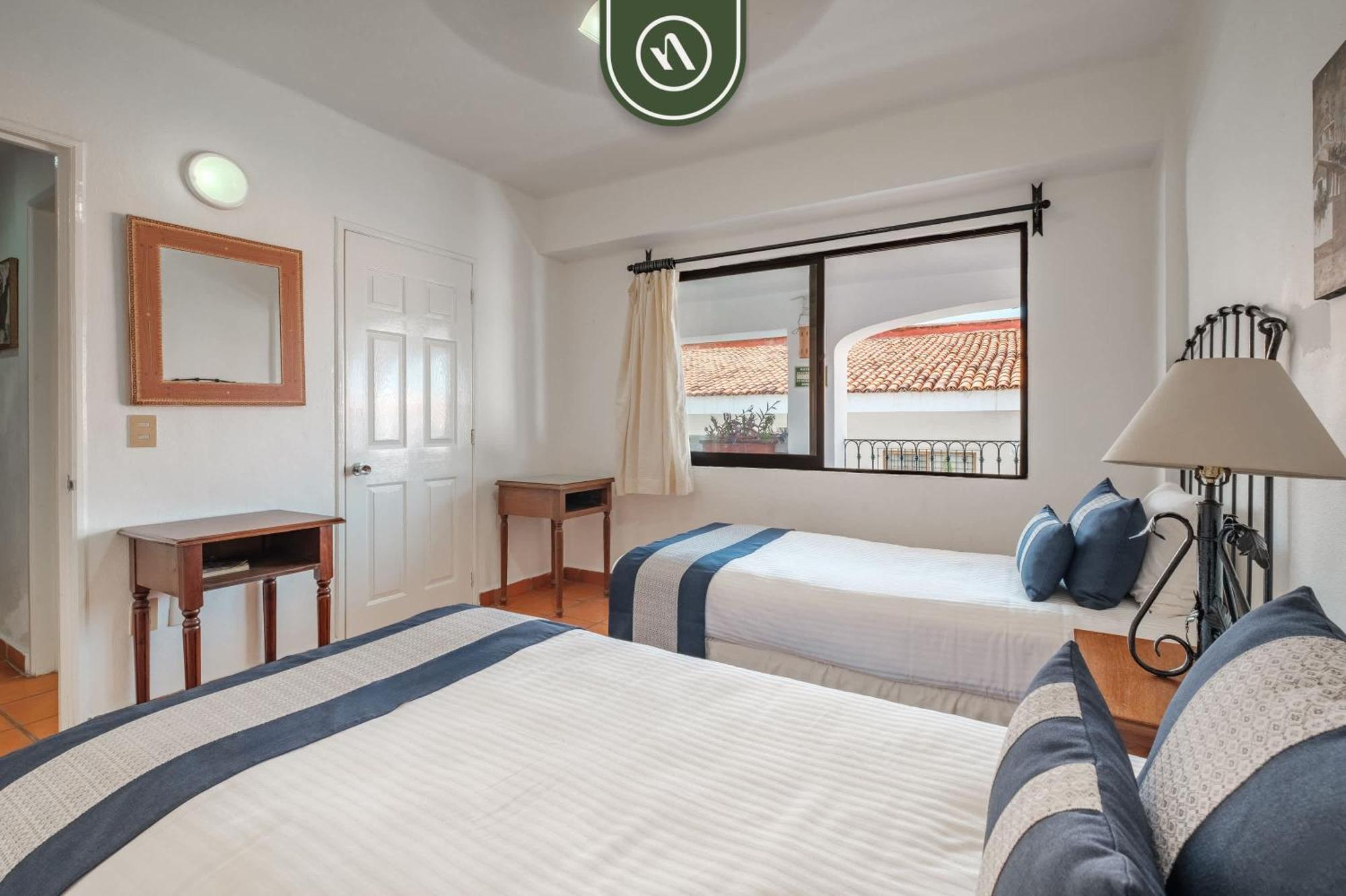 Amazing 2 Bedroom - Private Terrace - Pool Apartment