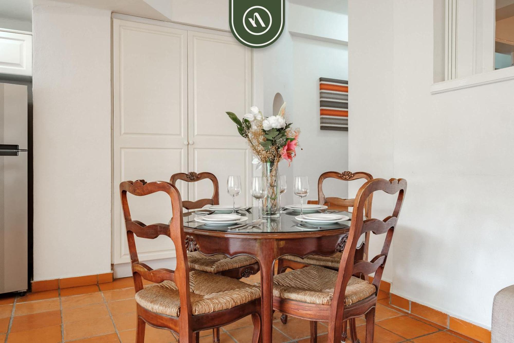 Amazing 2 Bedroom - Private Terrace - Pool Apartment
