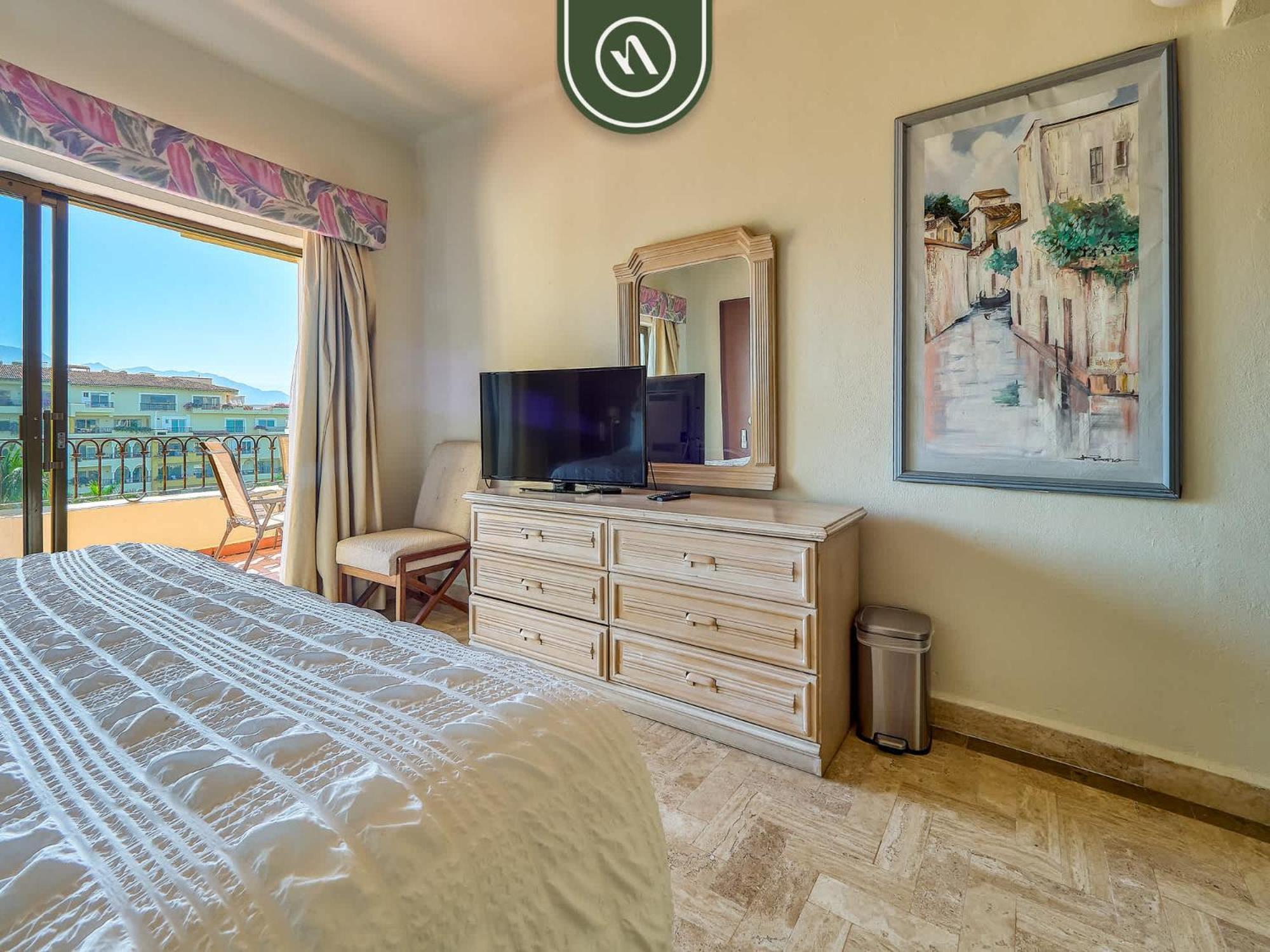 Beachfront 3 Bedroom With Pools - Beachclub