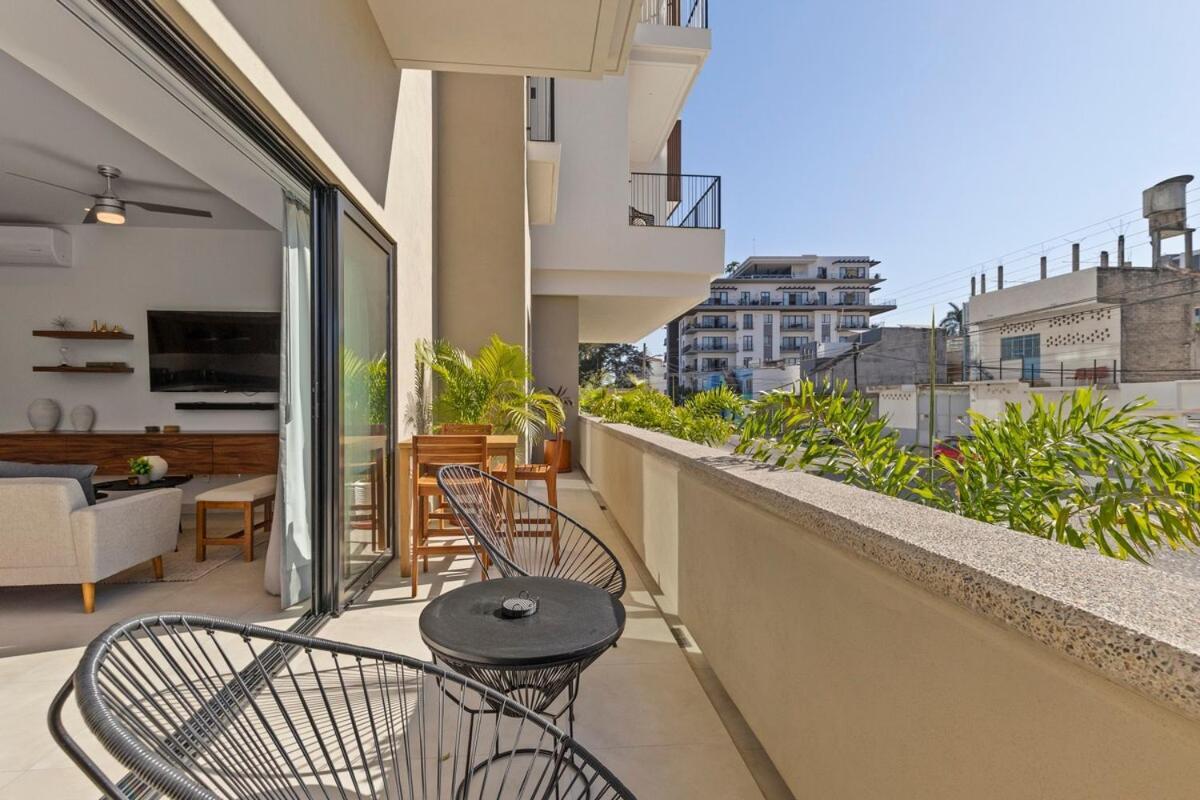 Roma Encore 2bd With Terrace In Beautiful Versalles