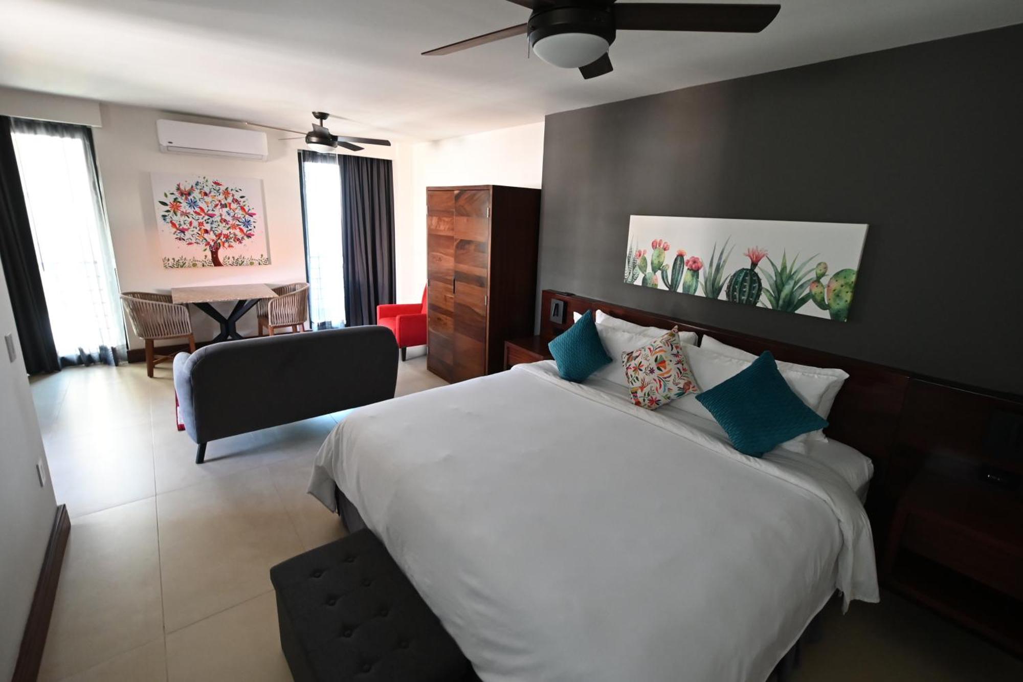 Barrio Vallarta Aparthotel