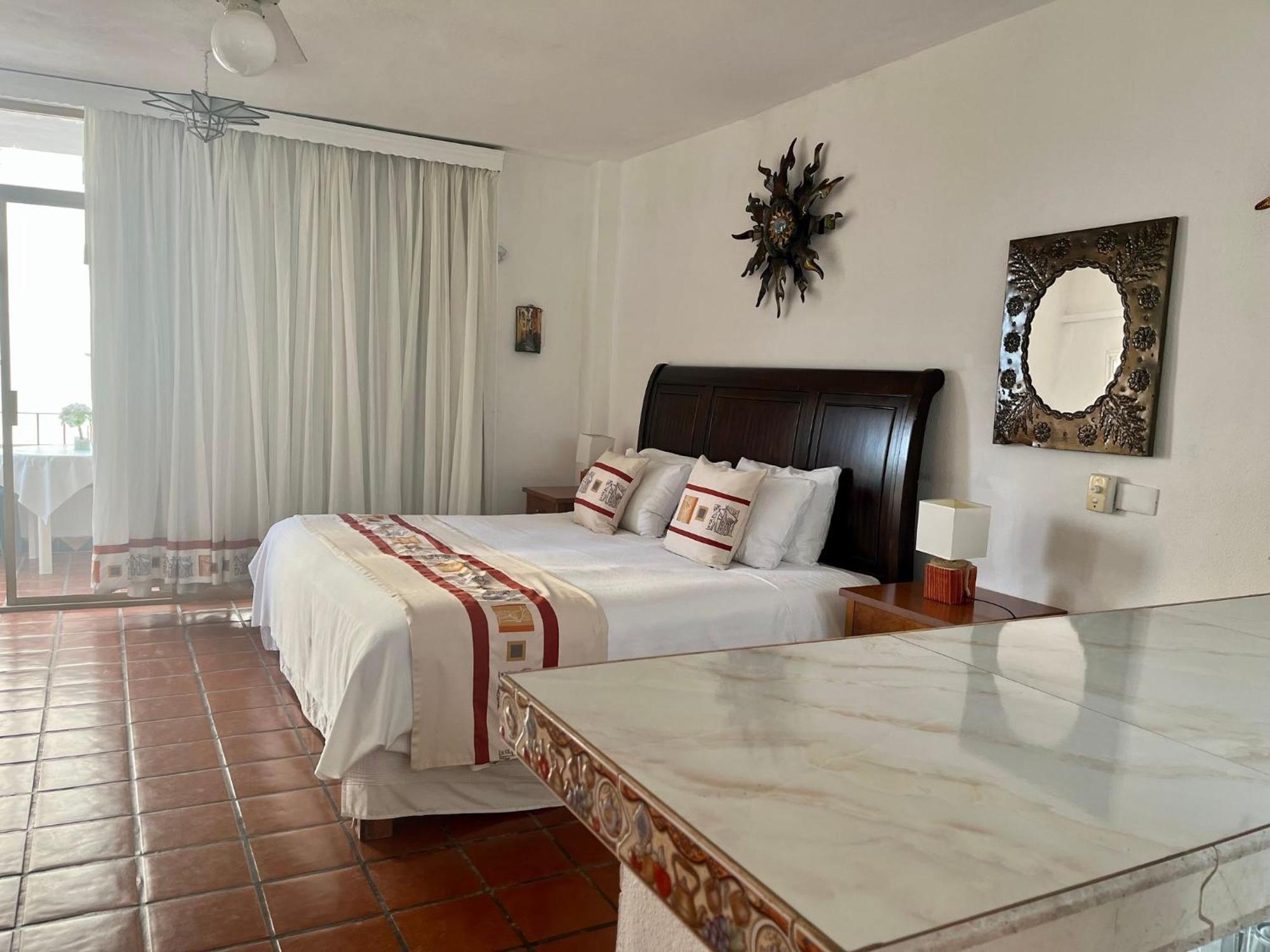 Beautiful Jr In The Heart Of Half A Block From The Apartment Puerto Vallarta