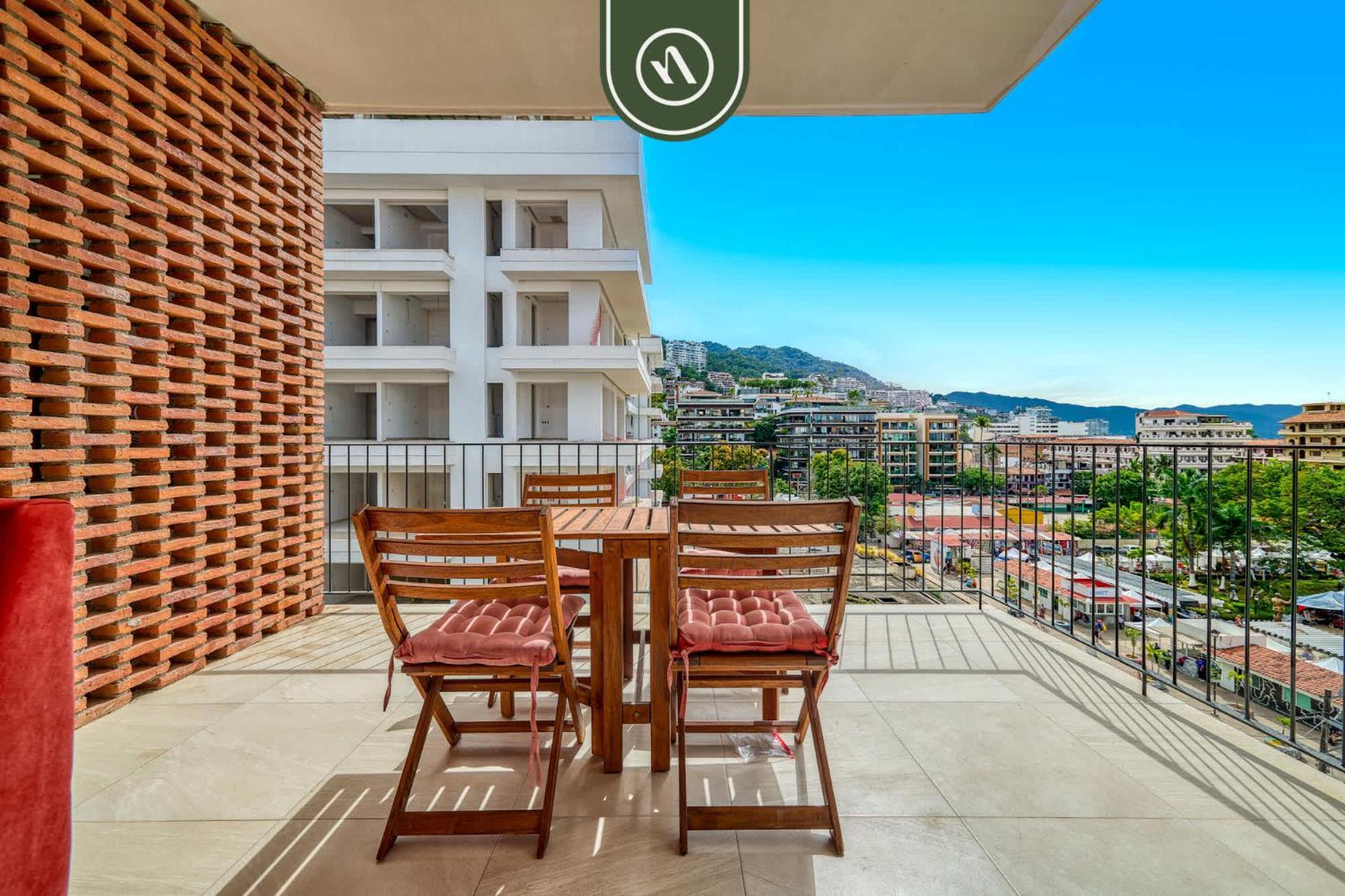 Luxury 2 Bedroom In Romantic Zone - Rooftop Pool *