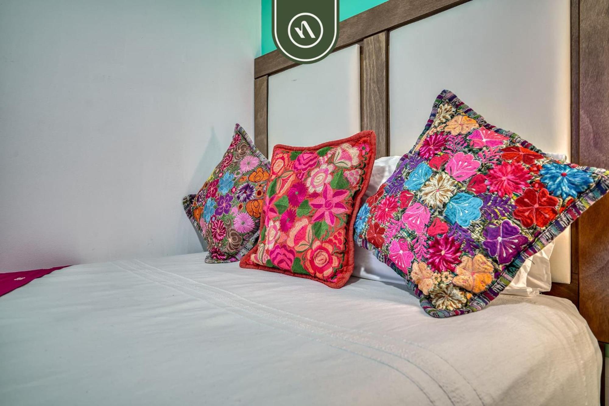 Luxury 2 Bedroom In Romantic Zone - Rooftop Pool *