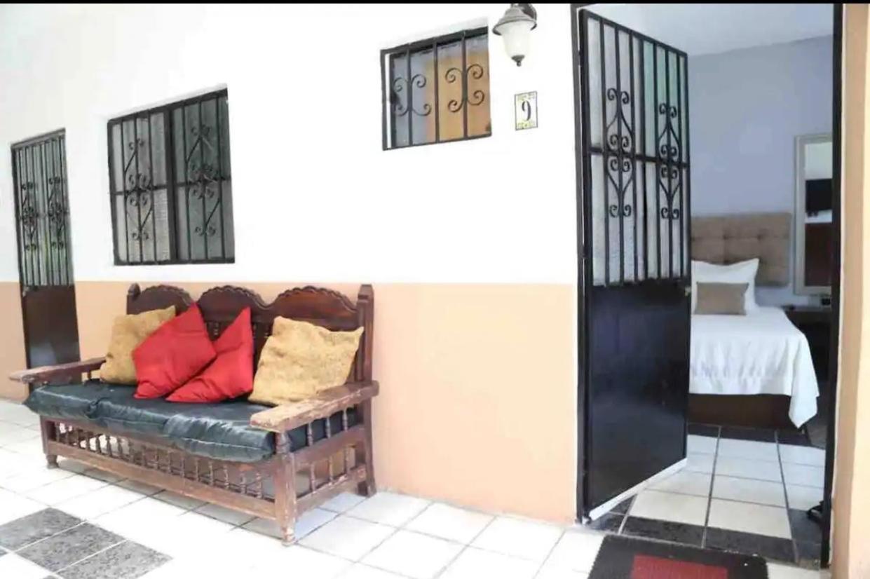 09 Independiente En Zona Romantica A Solo 3 Cuadras De La Playa Apartamento