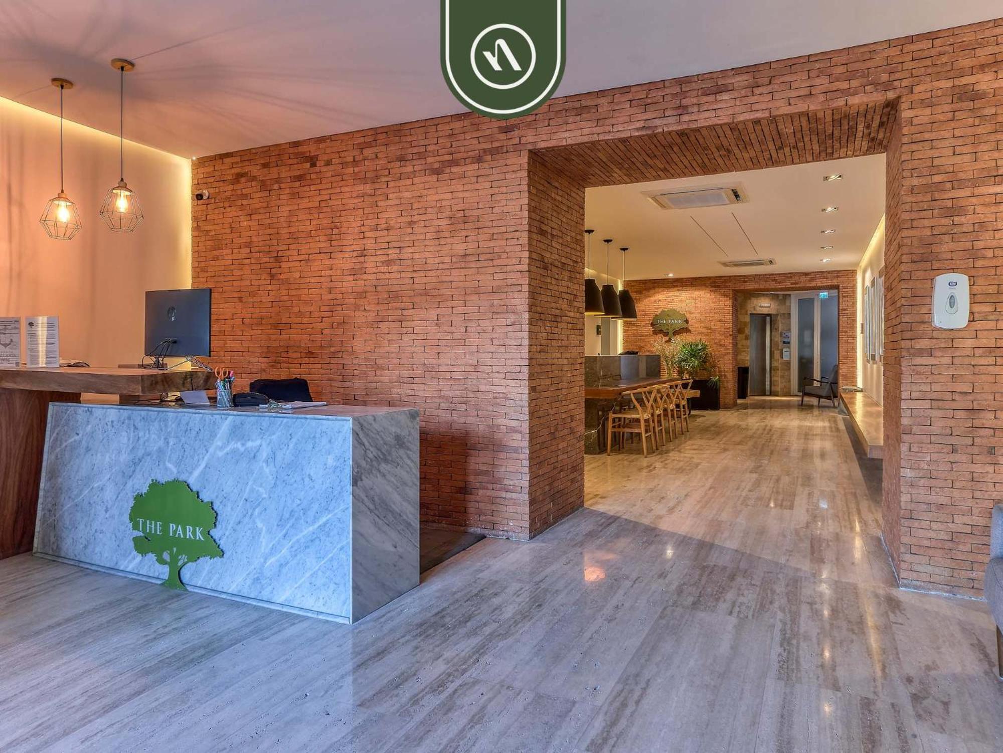 Luxury 2 Bedroom In Romantic Zone - Rooftop Pool Apartment *
