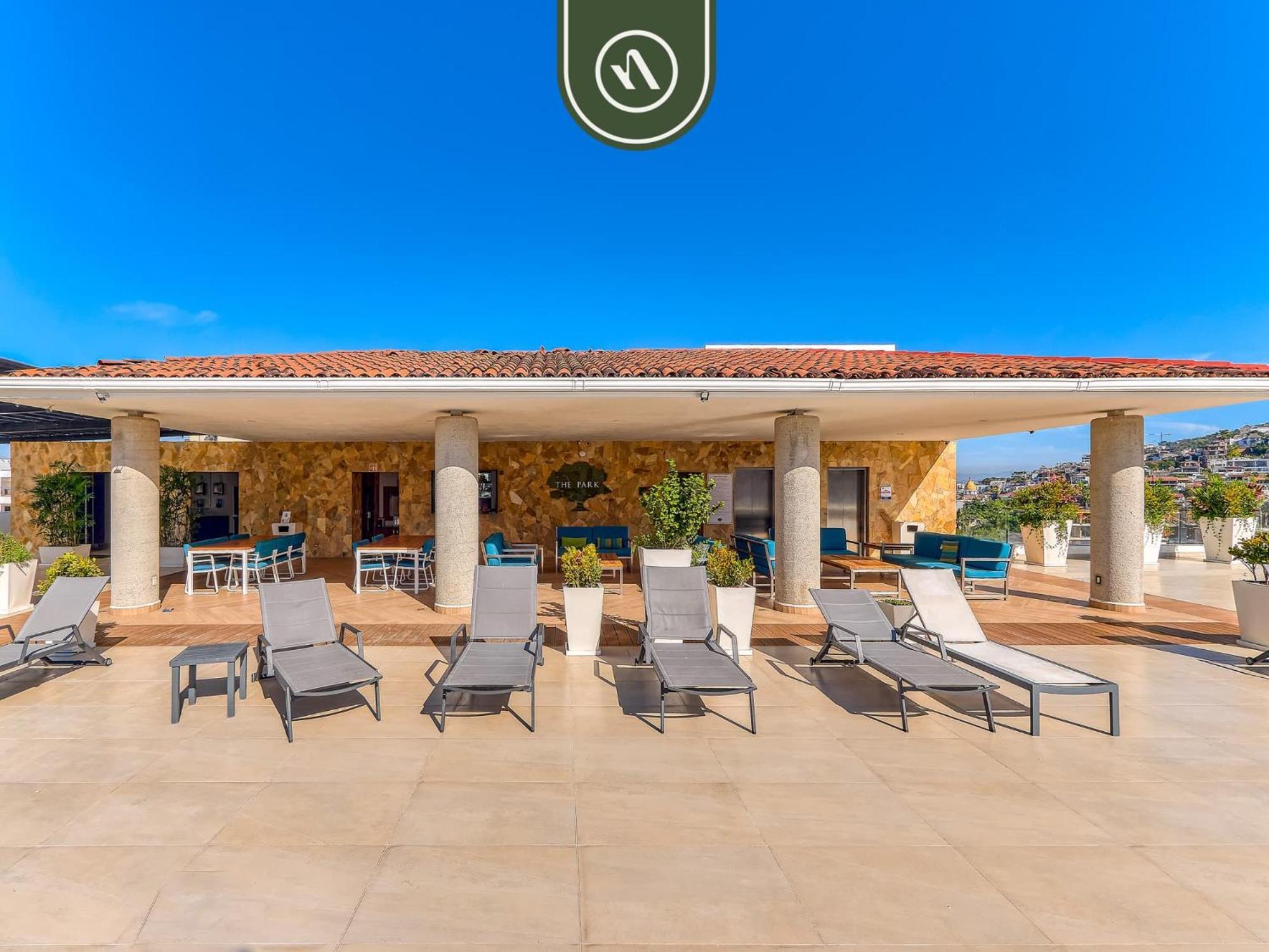 Luxury 2 Bedroom In Romantic Zone - Rooftop Pool *