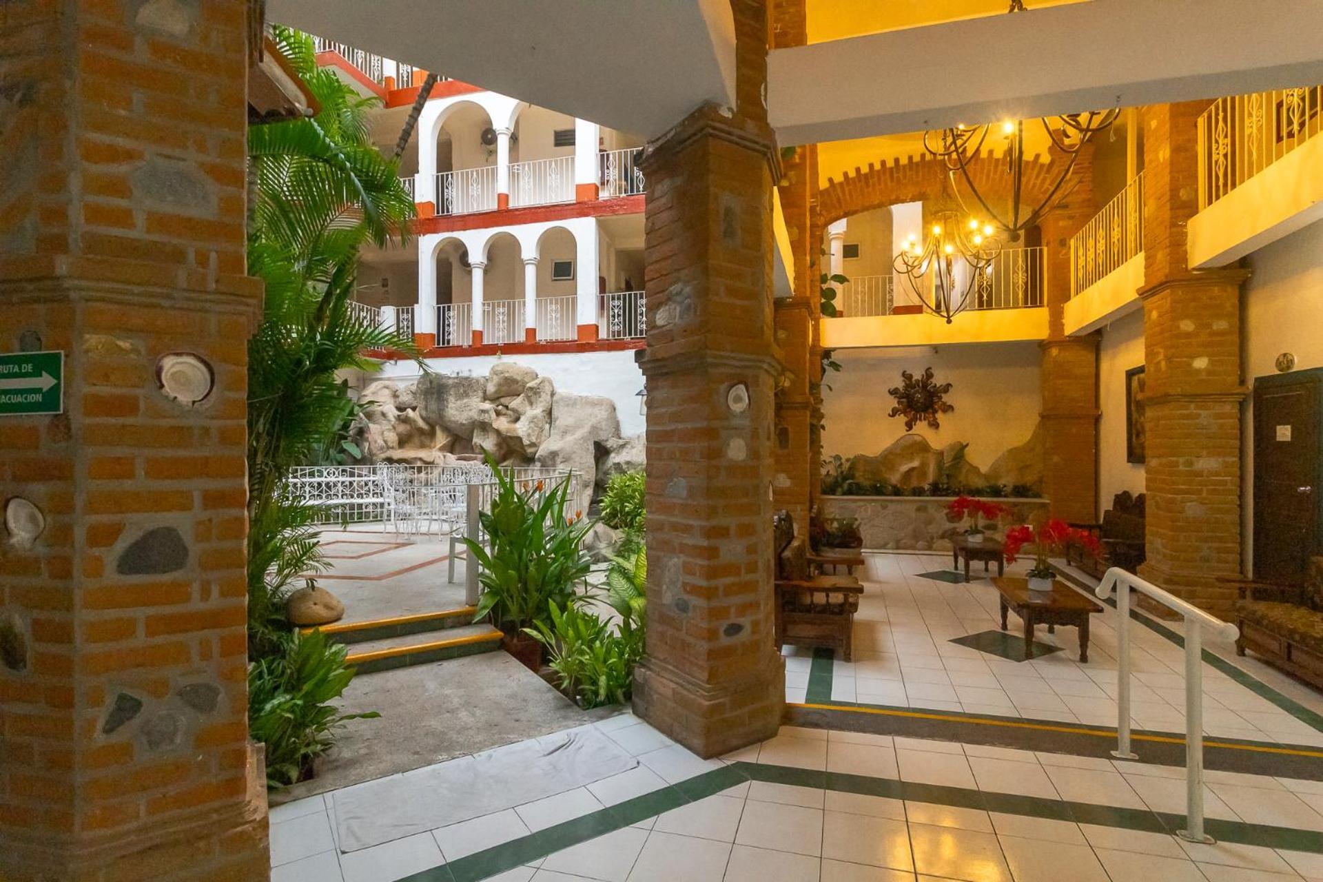 Hotel Encino Malecón Centro