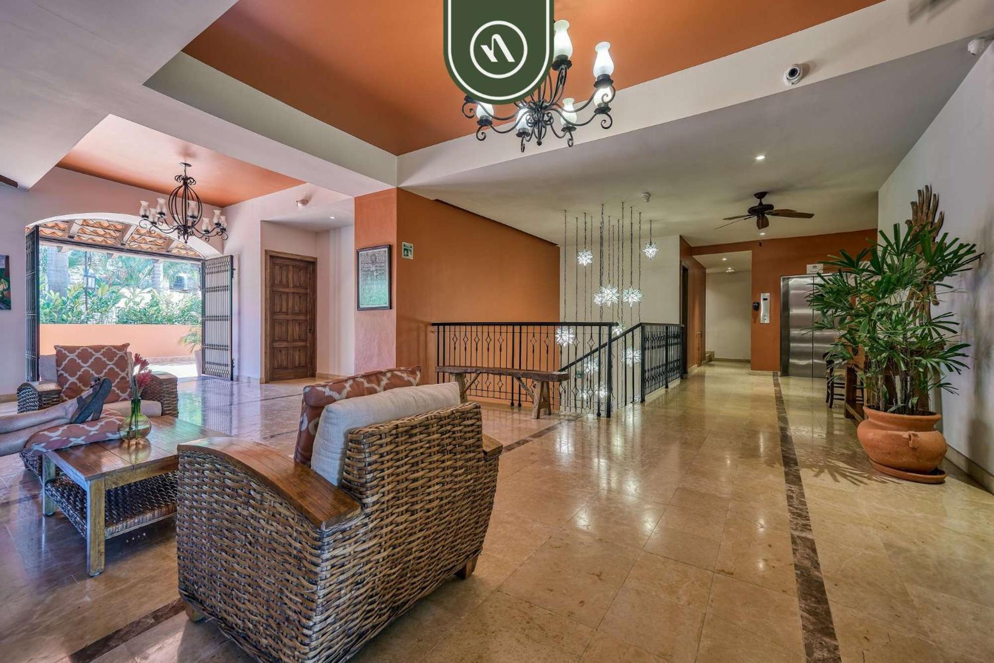 Tasteful Near Romantic Zone - Pool Inn Puerto Vallarta