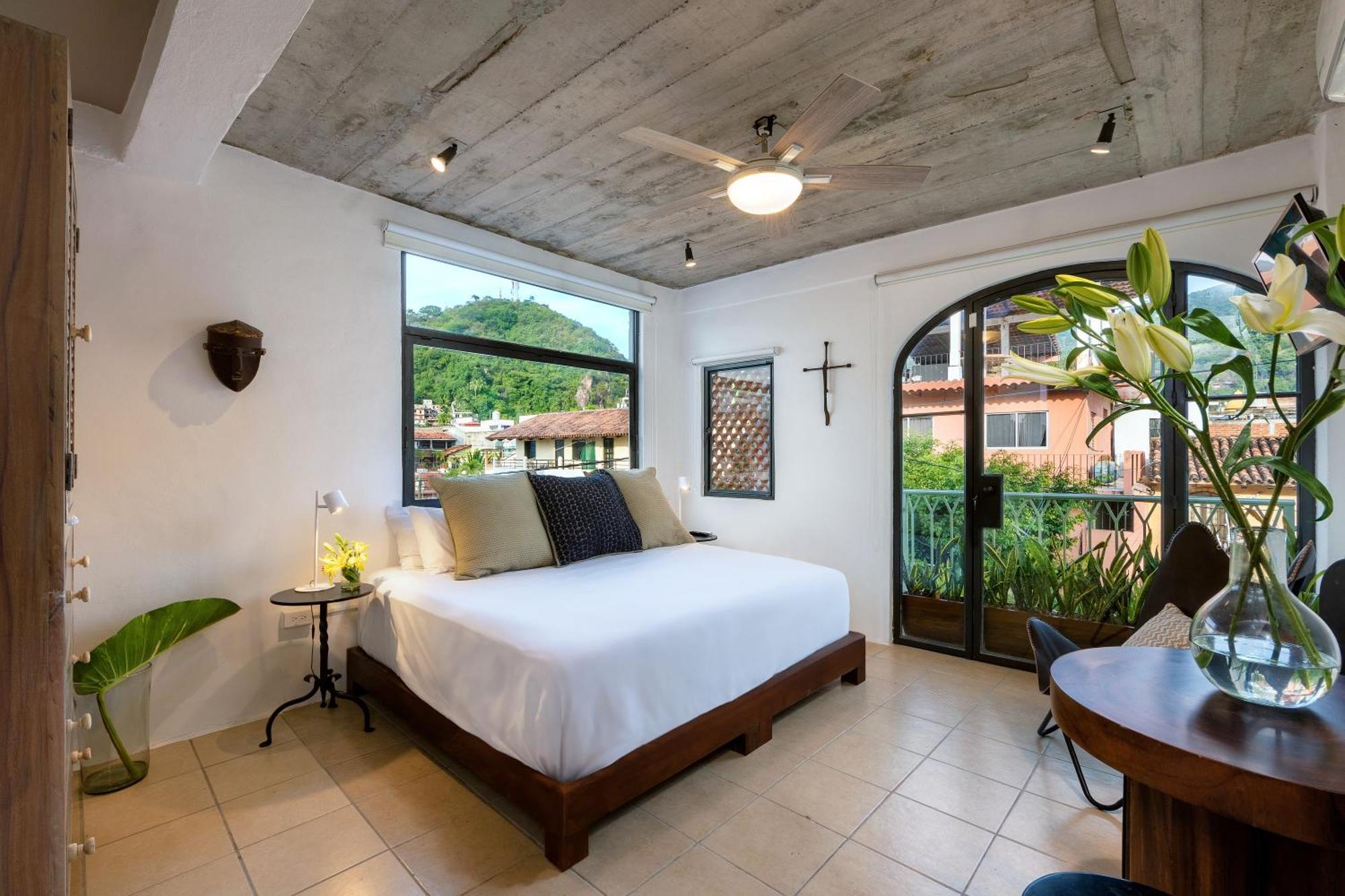 Casa Lucas * Puerto Vallarta