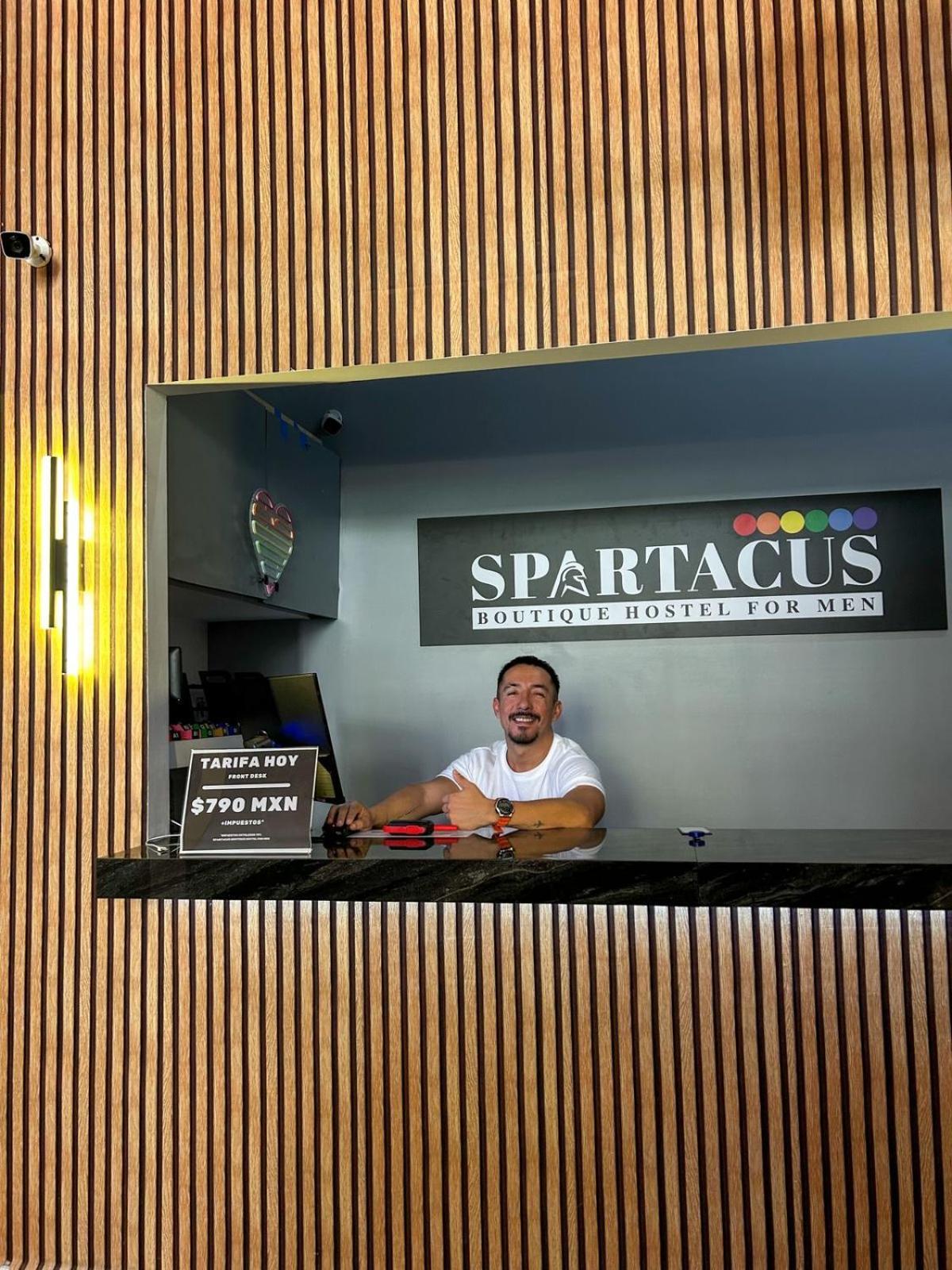 Spartacus Boutique For Men Pensión *