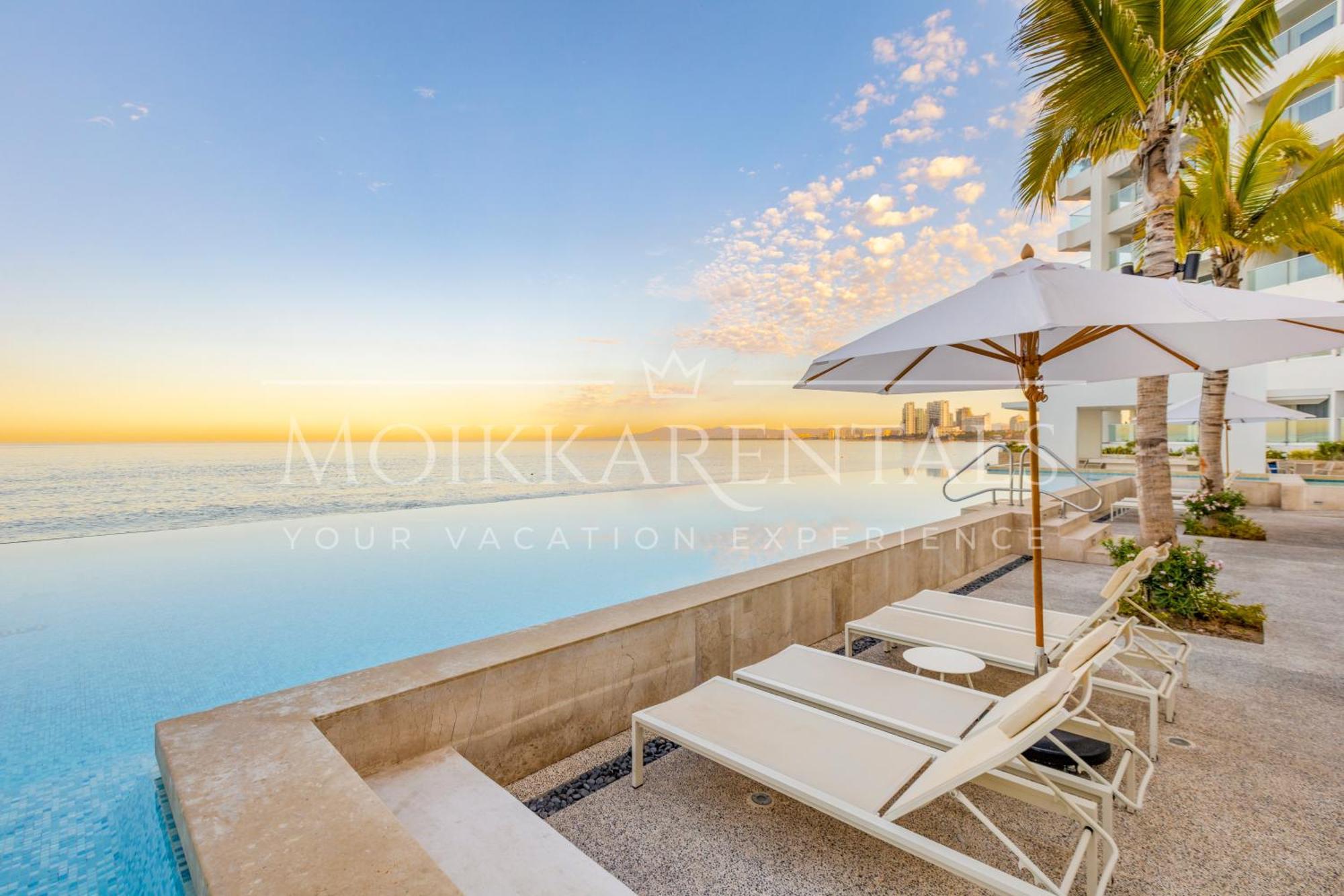 Apartment Harbor 12005 Huge Unit 2 Balconies Beachfront By Moikkarentals Puerto Vallarta