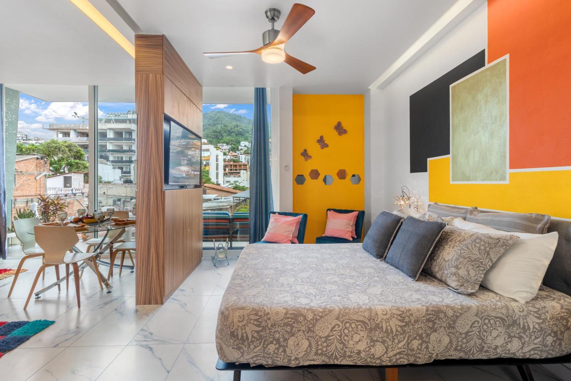 Pablo Blu Lux Apartment