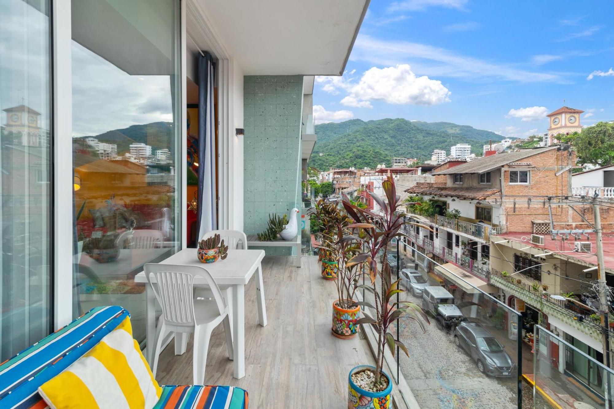 Pablo Blu Lux Apartment