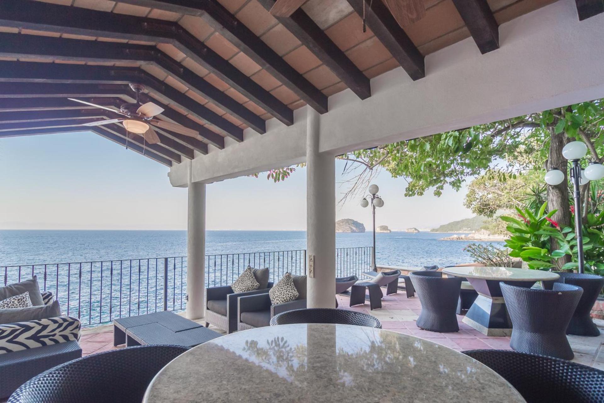 Ocean Front Villa*beach*heated Pools* Chef*staff Villa Puerto Vallarta