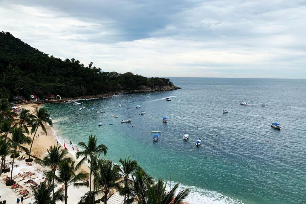 Ocean Front Villa*beach*heated Pools* Chef*staff Villa *