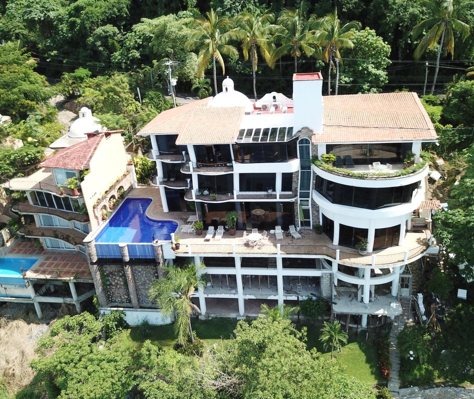 Villa Ocean Front Villa*beach*heated Pools* Chef*staff Puerto Vallarta