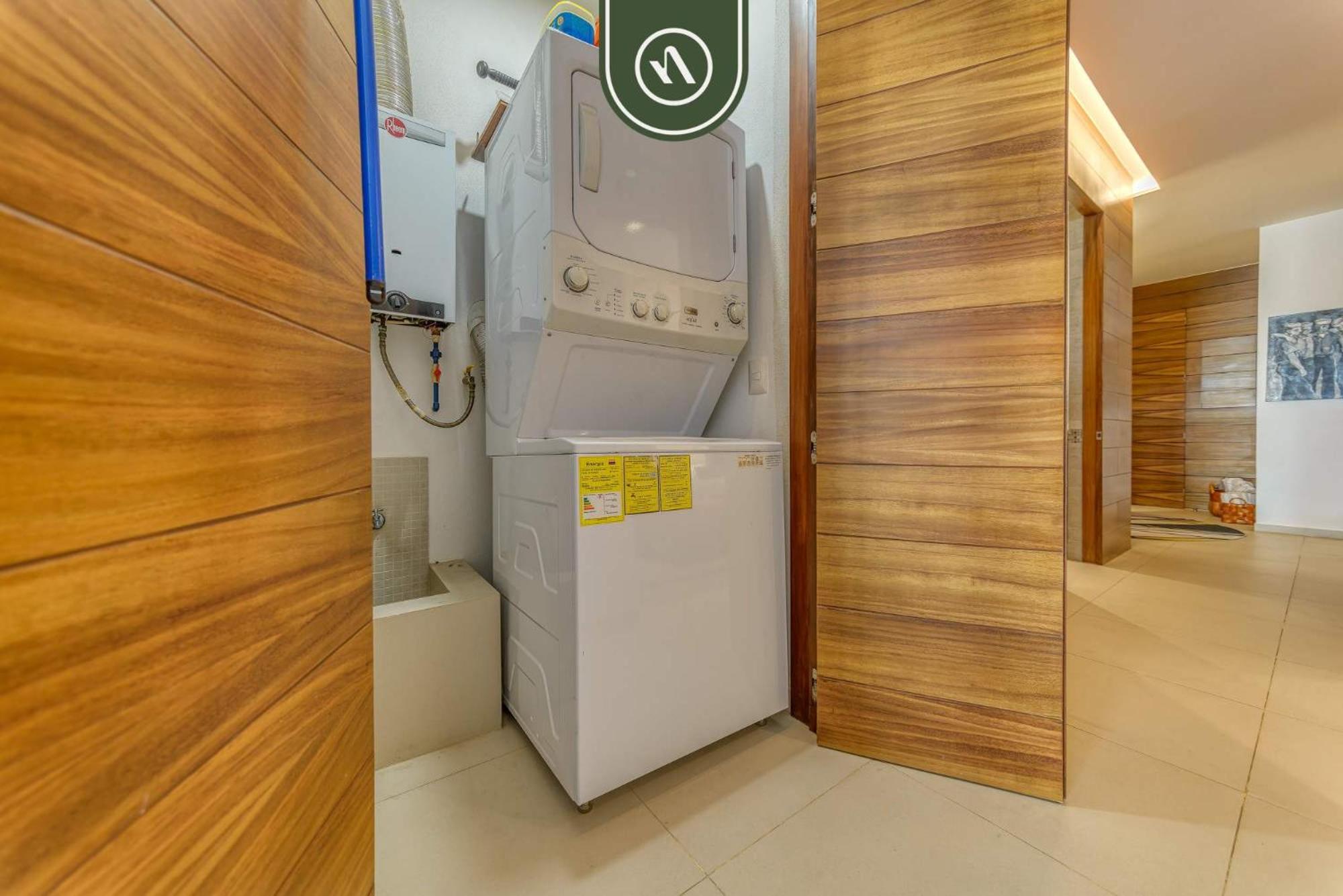 Luxurious 2br In Zona Romantica Pool Gym Puerto Vallarta