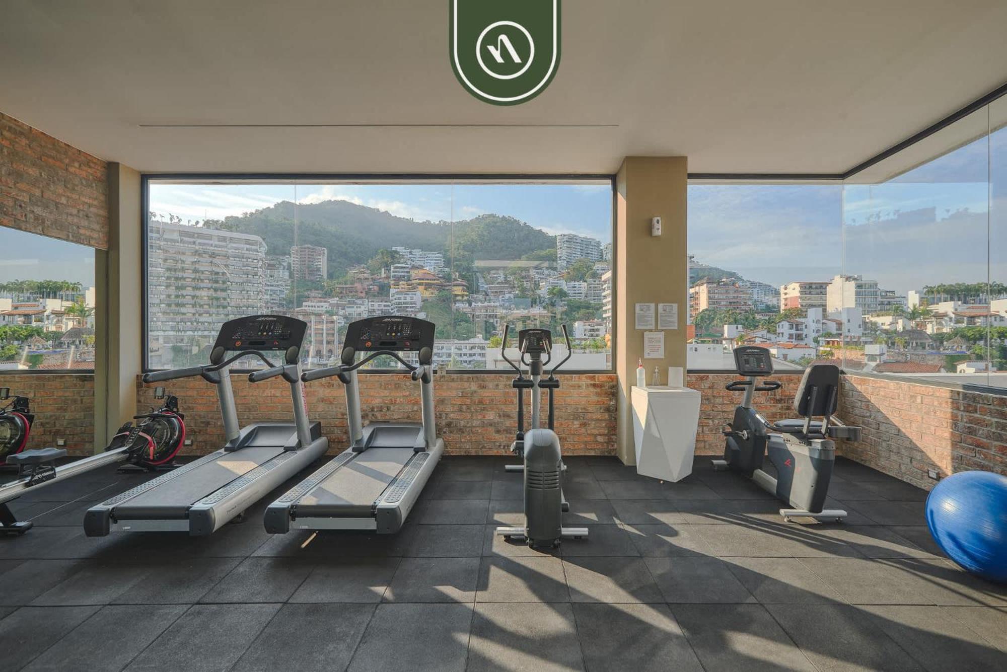 Apartment Luxurious 2br In Zona Romantica Pool Gym Puerto Vallarta