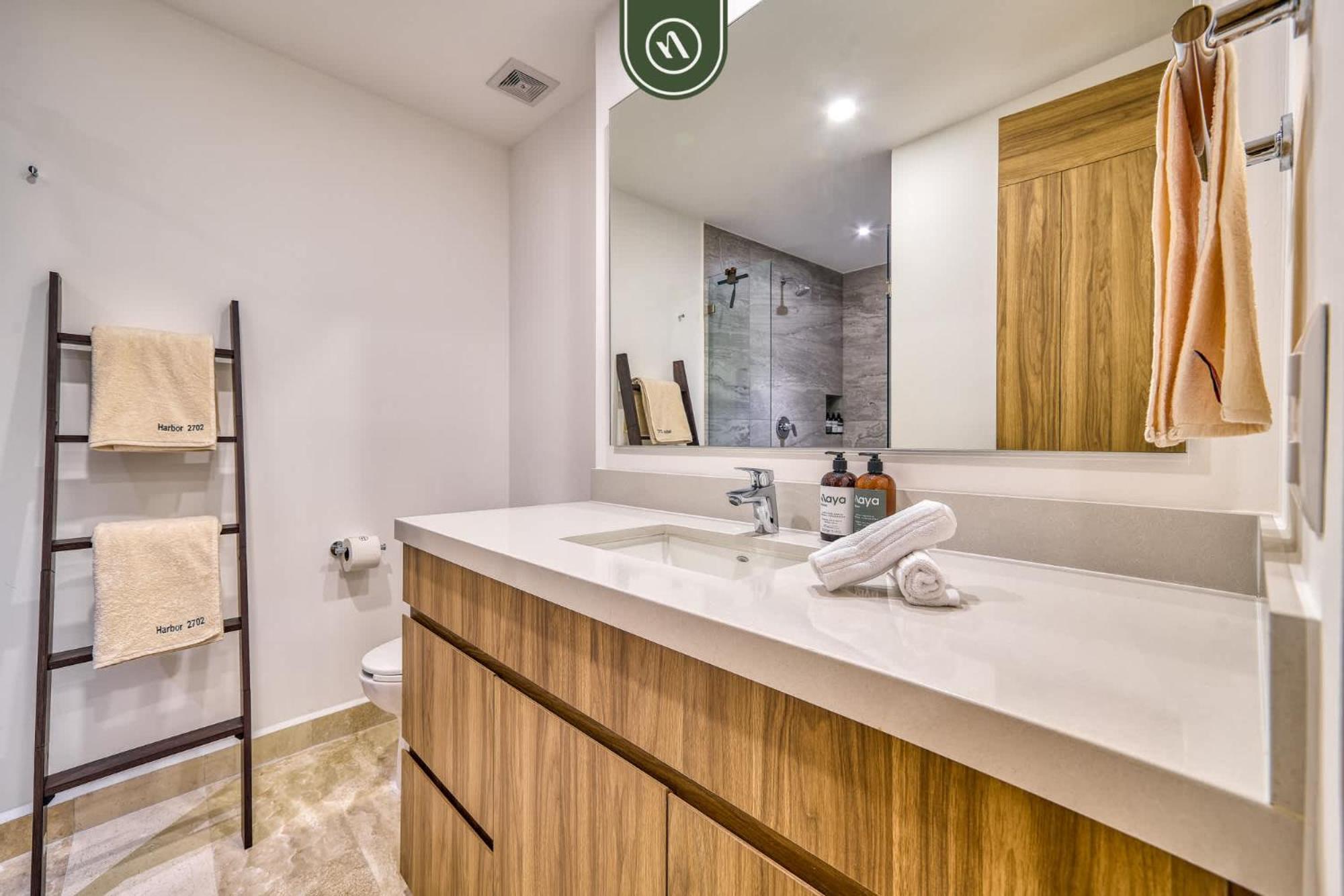 New Oceanfront 1 Bedroom - Gym - - Pool Puerto Vallarta