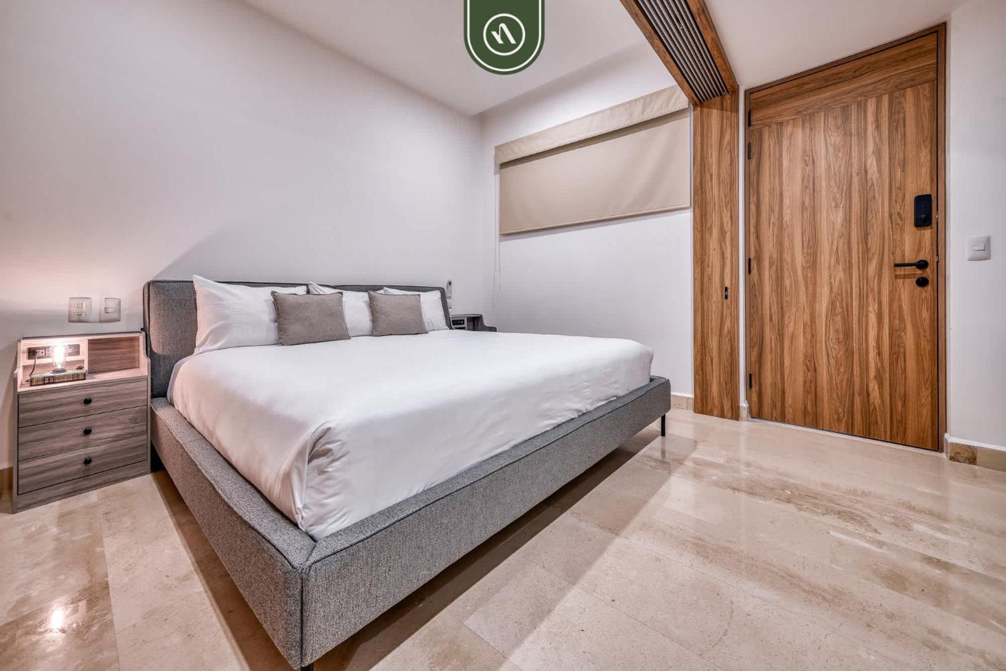 Apartment New Oceanfront 1 Bedroom - Gym - - Pool