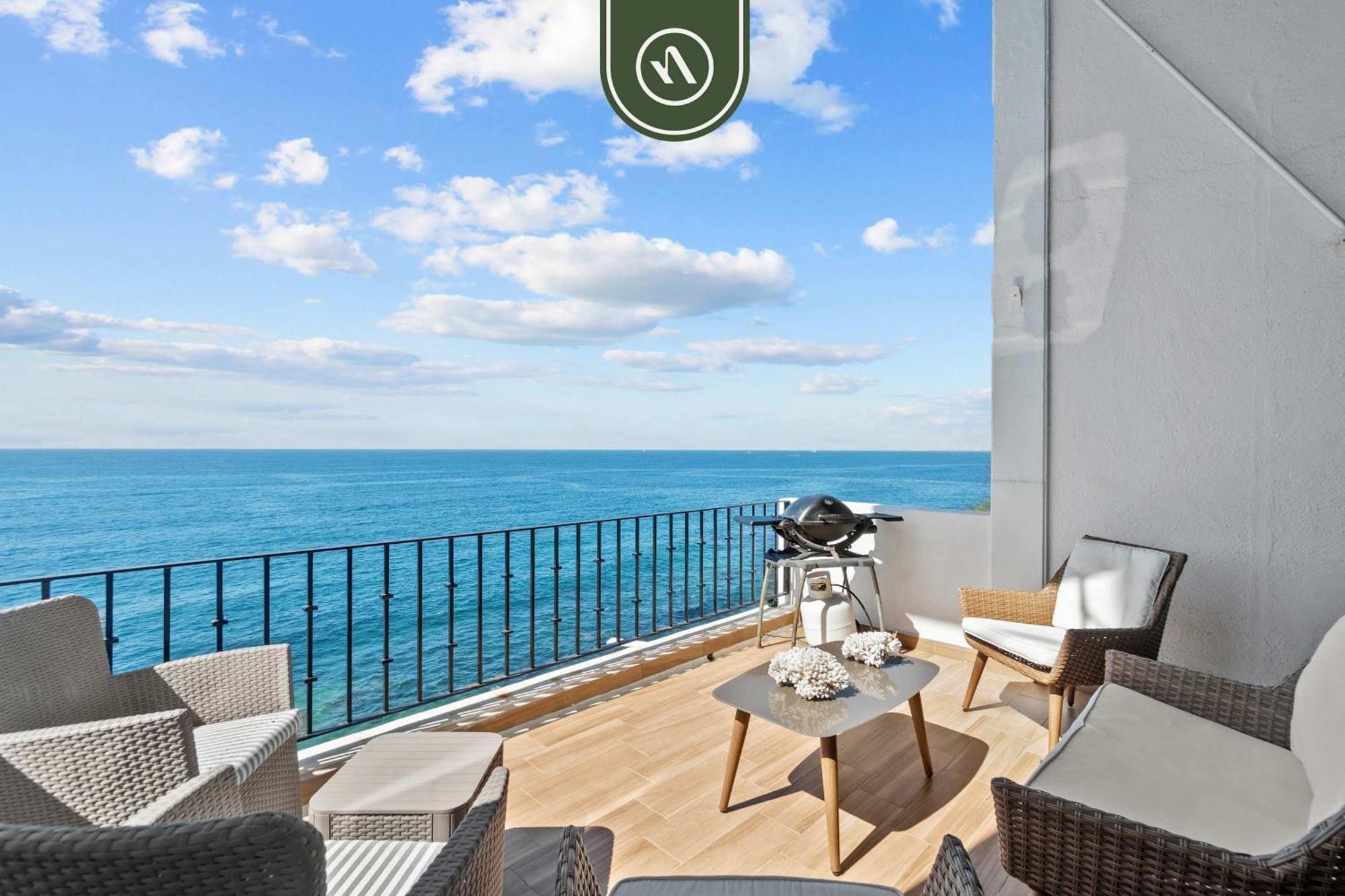 Oceanfront 2 Bedroom With Spectacular View - Pool Apartment Puerto Vallarta